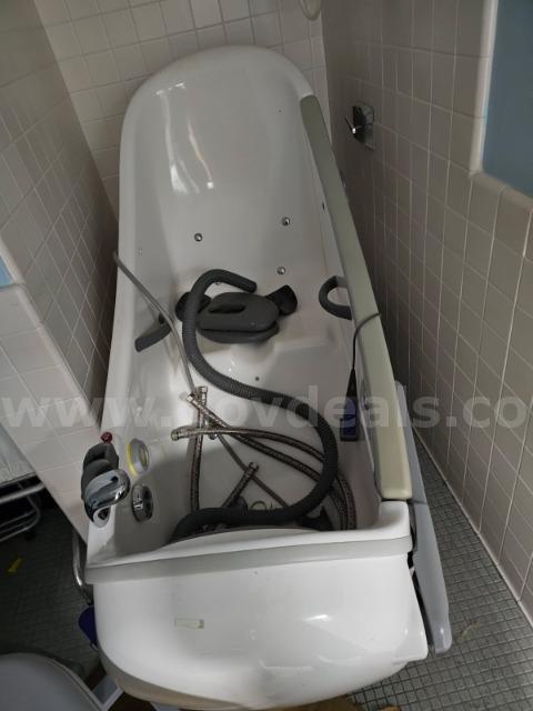 Arjo Parker Bathtub   Government Surplus Auction - Photo #3