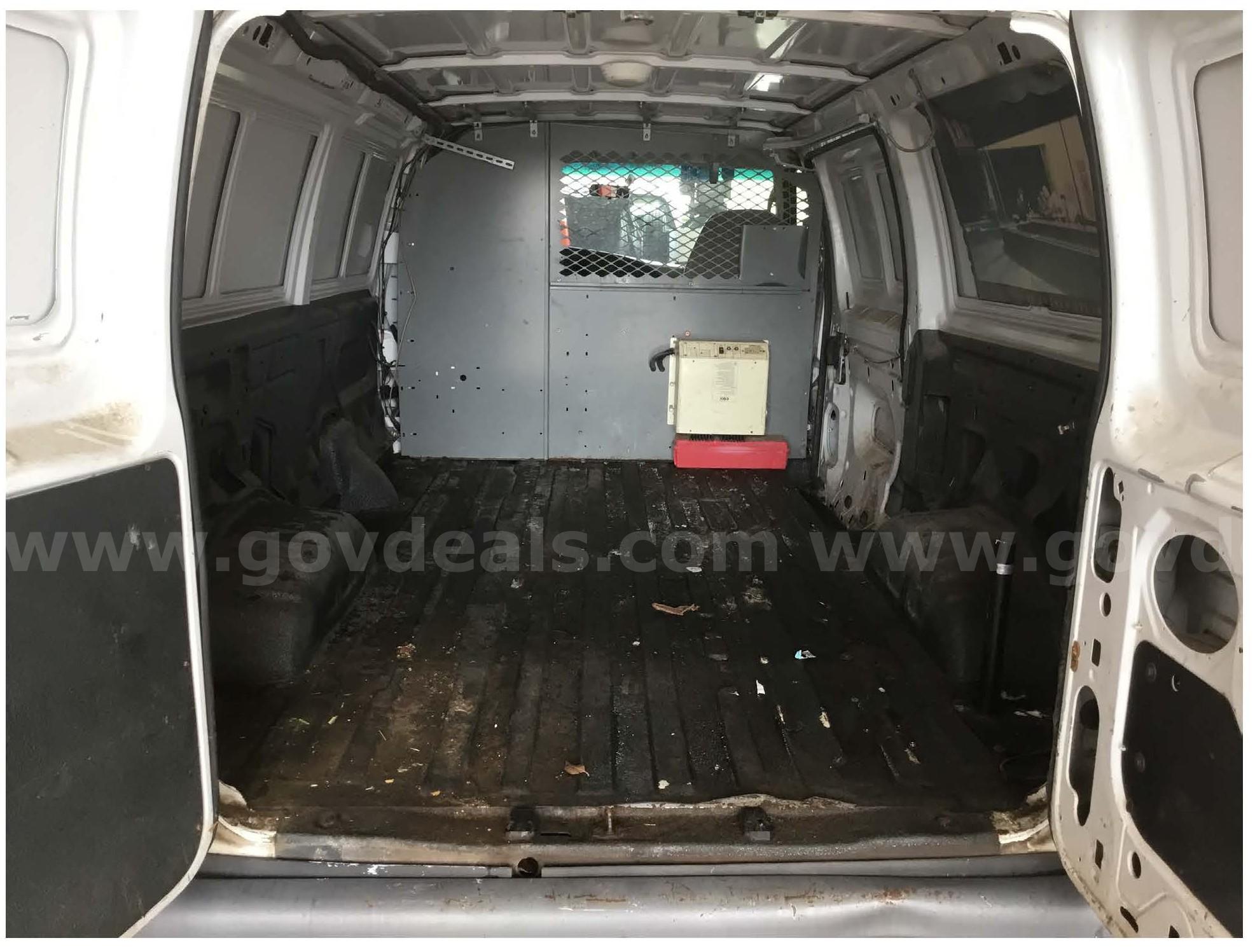 2004 Ford Econoline Ford Econoline Government Surplus Auction - Photo #6