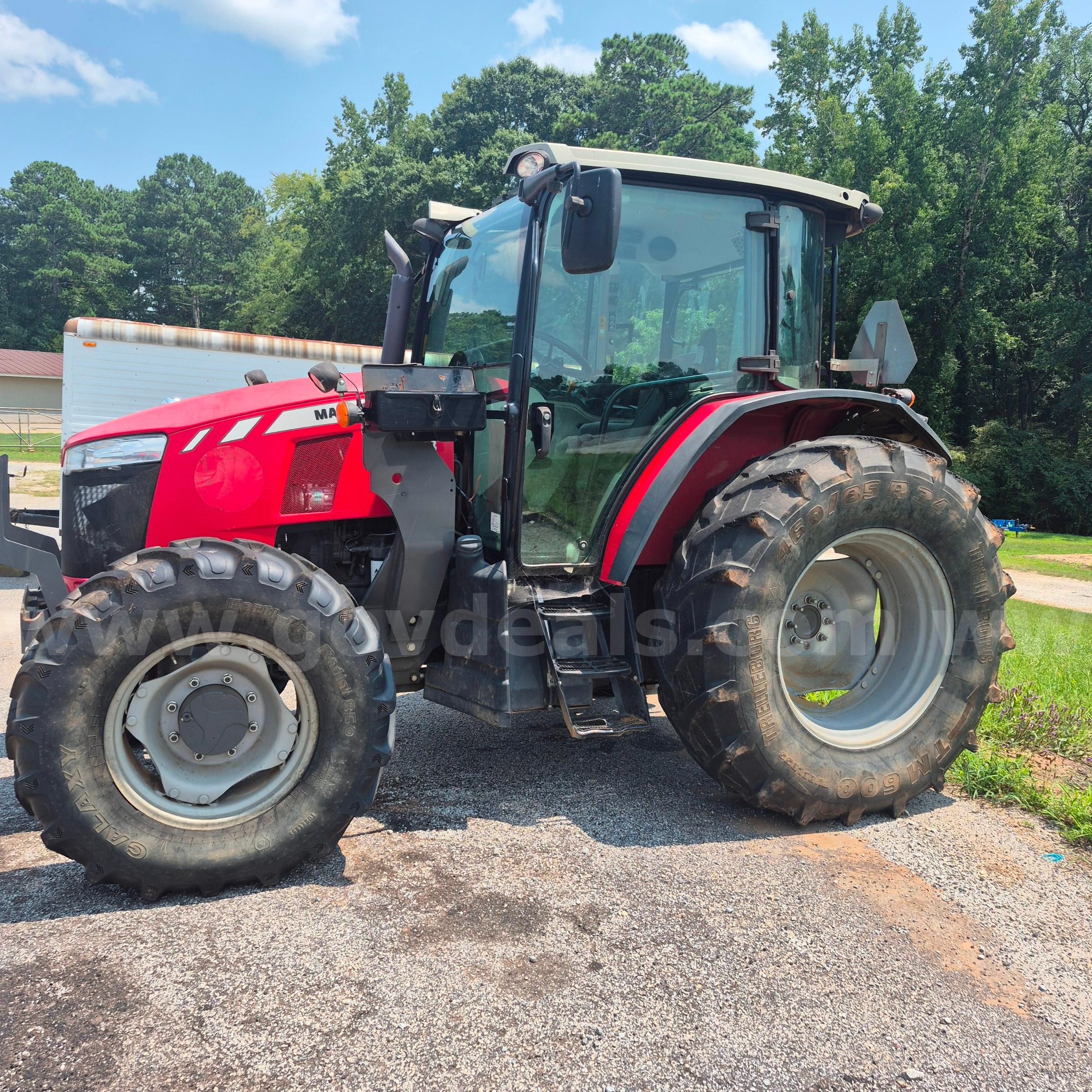 2019 MASSEY FERGUSON 6713