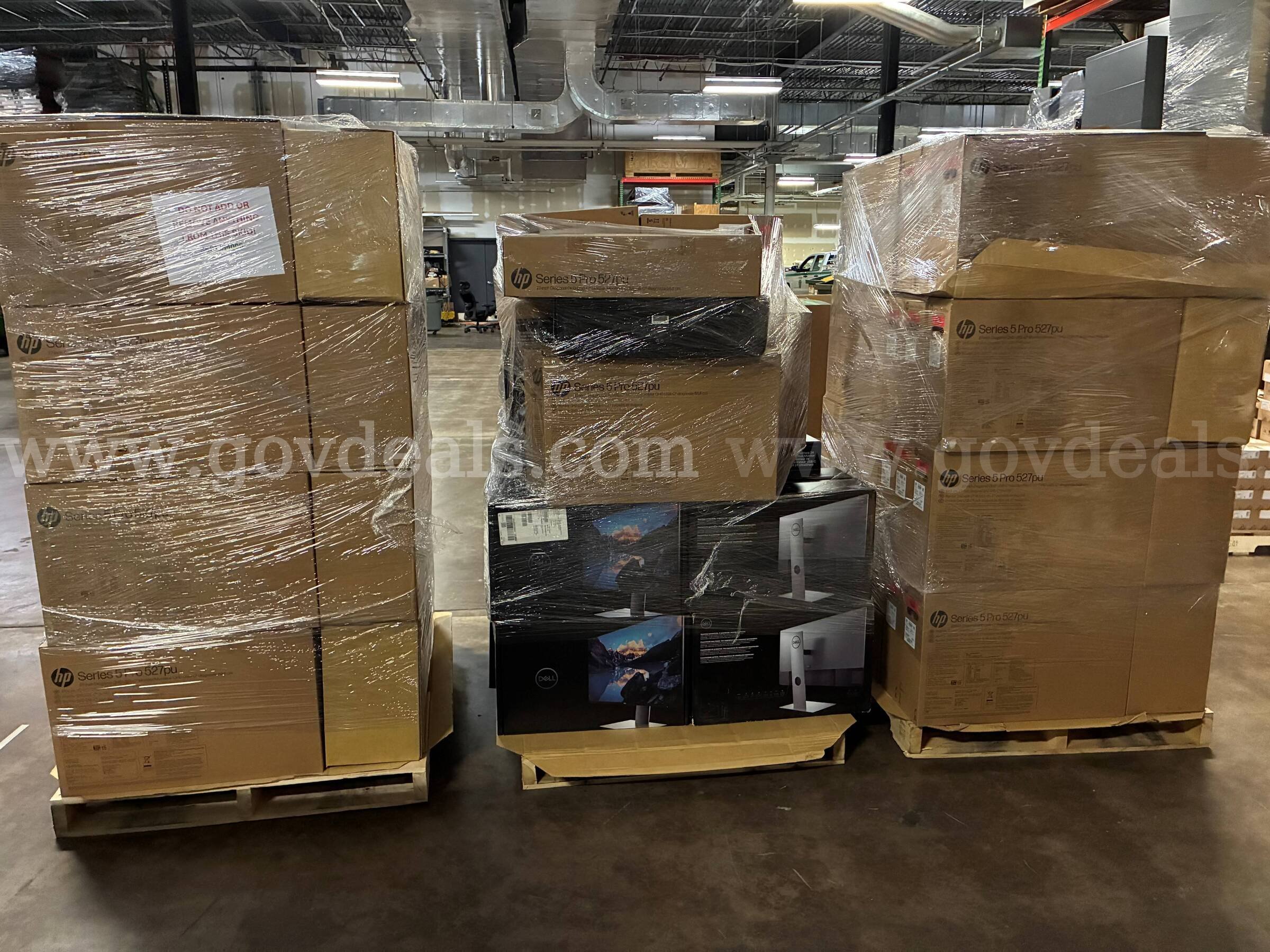Used Dell 24" UltraSharp Monitors (102 total) Dell 102 Government Surplus Auction - Primary Photo