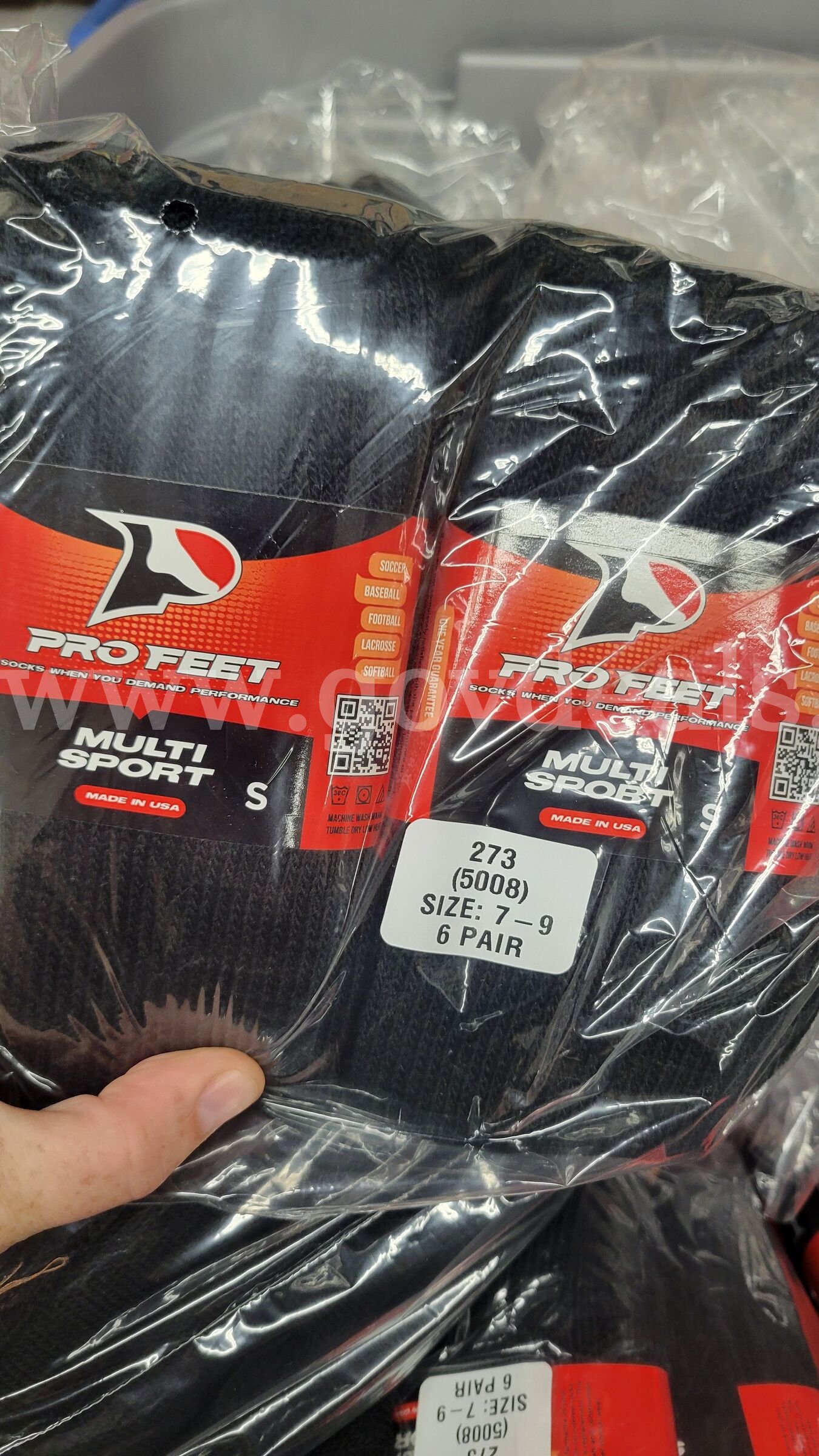 Socks Pro Feet Multi-Sport Crew Socks – Bulk Lot (NEW) Brand: Pro Feet  Government Surplus Auction - Photo #2
