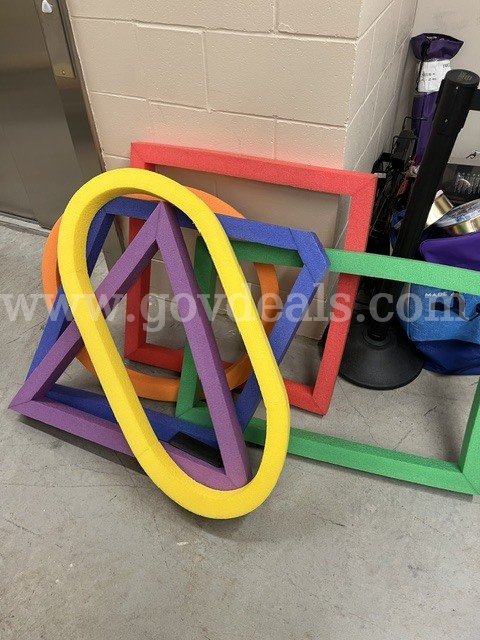 Noodle Obstacle Course Parts w/ Stands and Blue fort making parts   Government Surplus Auction - Photo #2