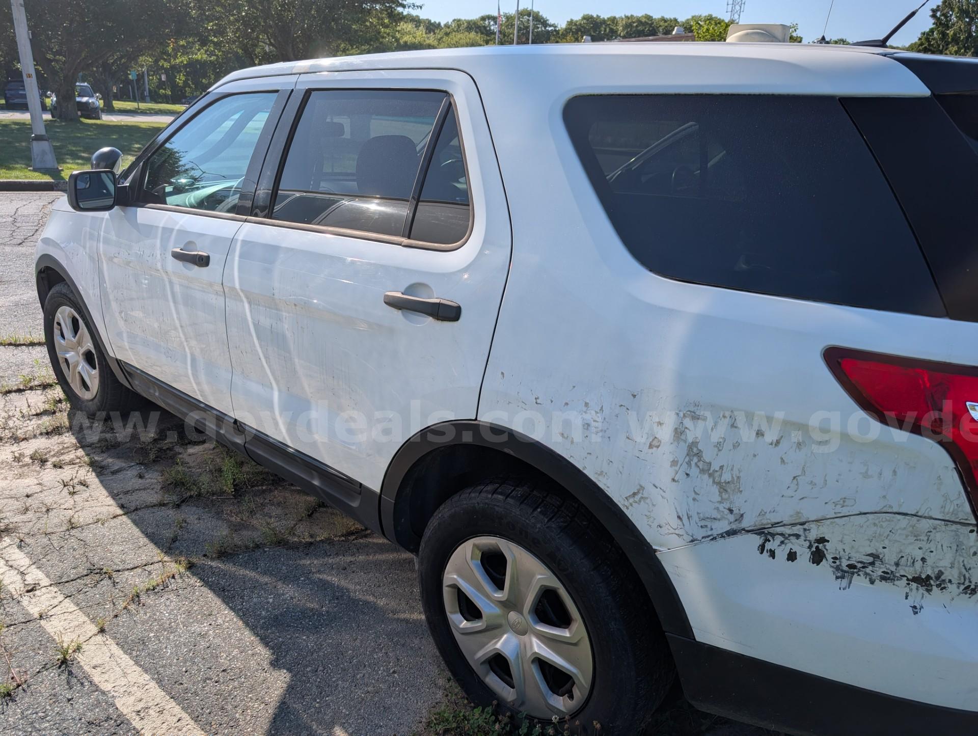 2016 Ford Explorer - Sport Utility (Police Interceptor) Ford Explorer Government Surplus Auction - Photo #2