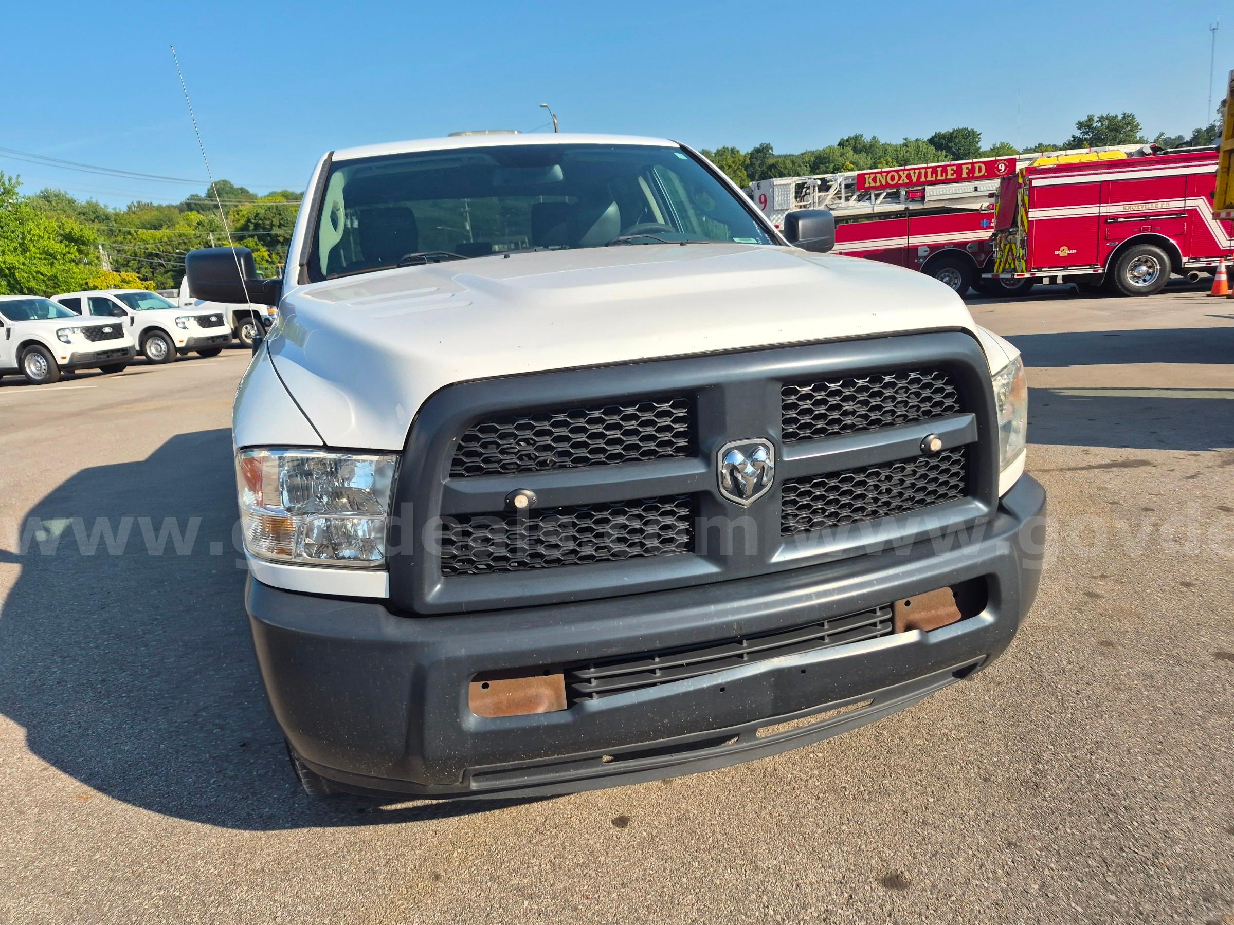 2017 RAM 2500  Runs and Drives Great watch Long Test Drive VIDEO RAM RAM 2500 Government Surplus Auction - Photo #4