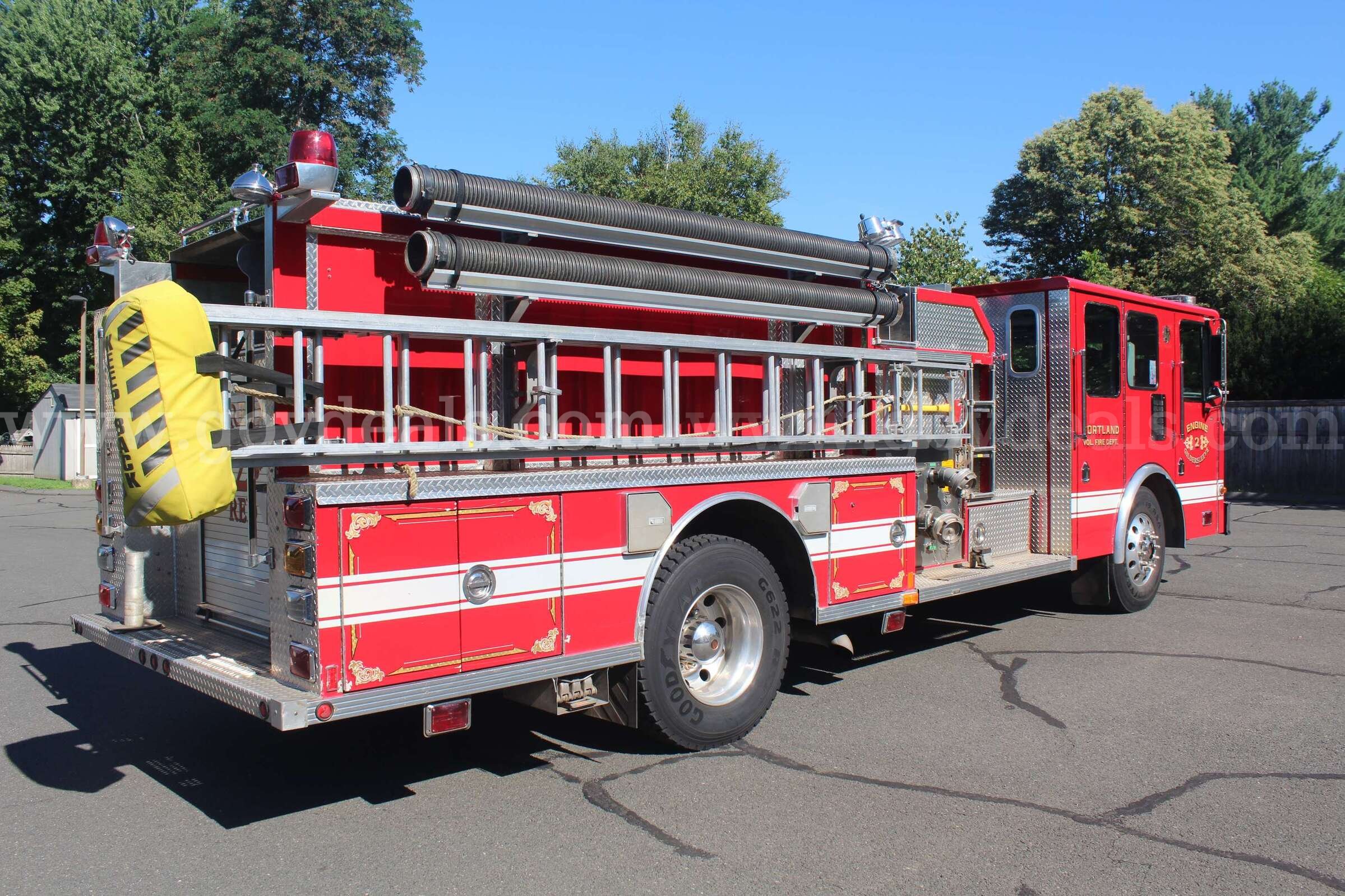 1998 HME Inc Model 1871 Fire Truck/Pumper HME Inc 1871 Government Surplus Auction - Photo #2