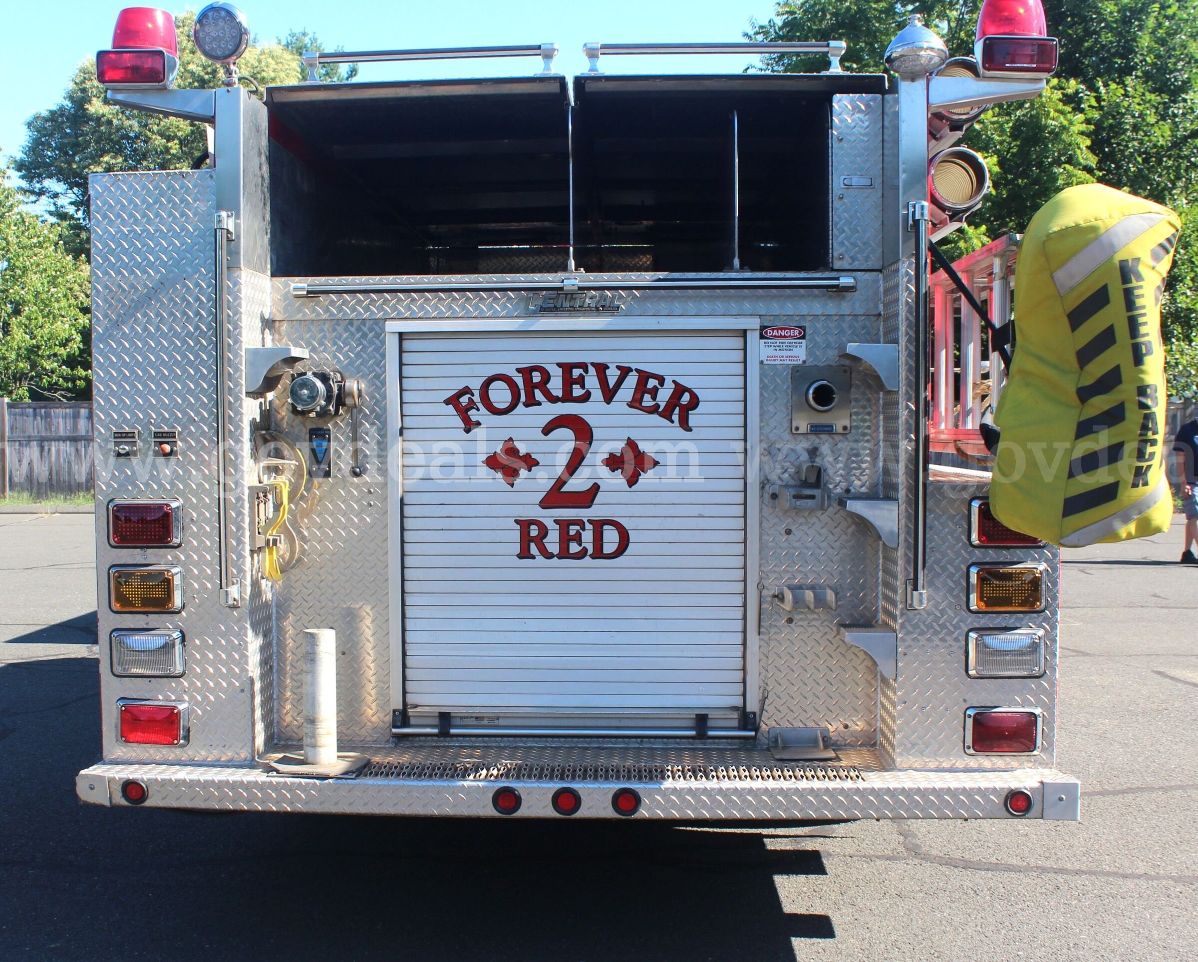 1998 HME Inc Model 1871 Fire Truck/Pumper HME Inc 1871 Government Surplus Auction - Photo #6