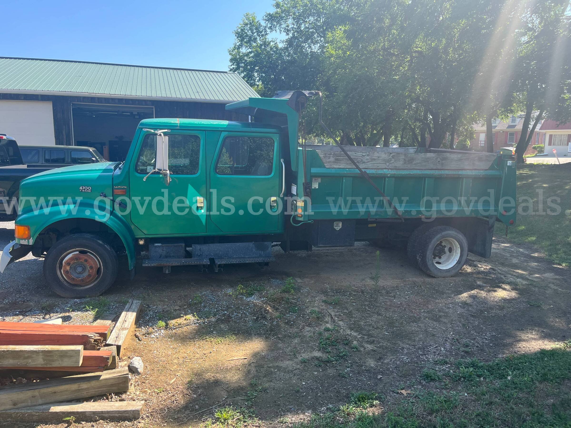 2002 International 4700 International 4700 Government Surplus Auction - Photo #3