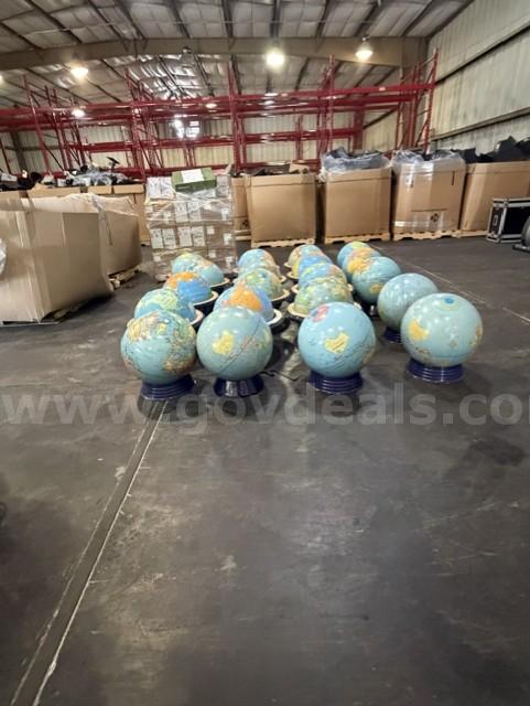World Globes   Government Surplus Auction - Photo #4