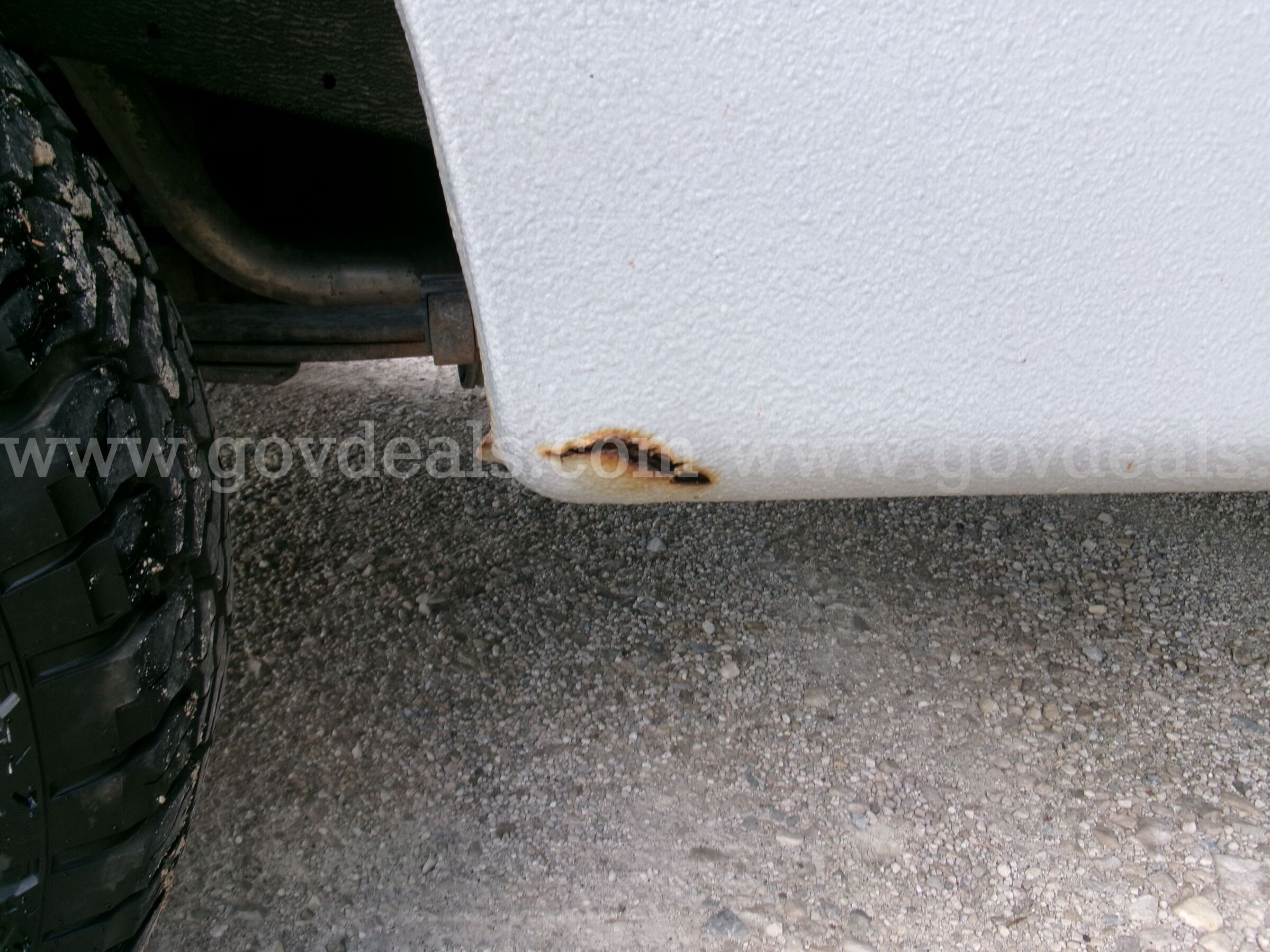 2002 Ford F-150 XL Long Bed 2WD Ford F-150 Government Surplus Auction - Photo #5
