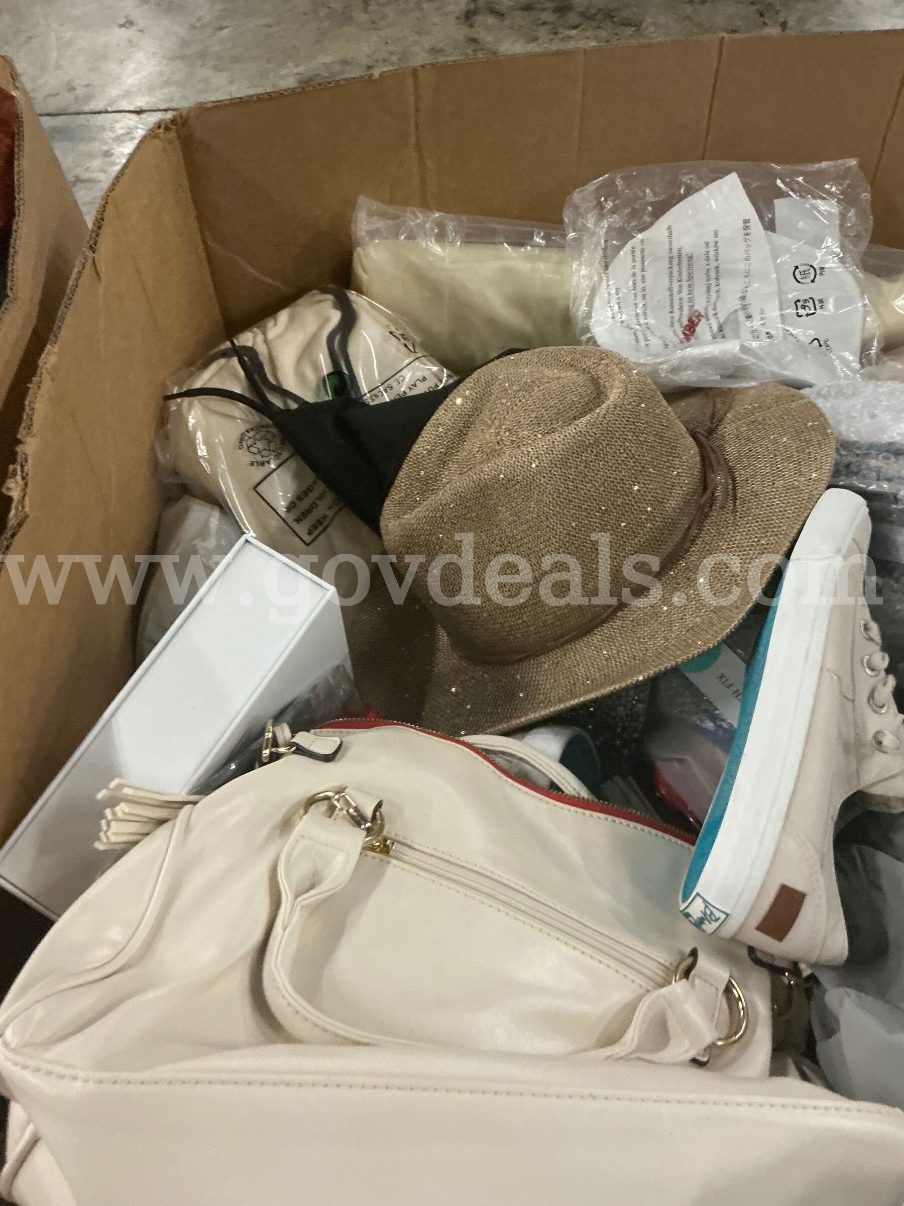 Apparel: Manually Sorted "Shoes, Handbags and Totes" (SEP26-0441X)   Government Surplus Auction - Photo #5