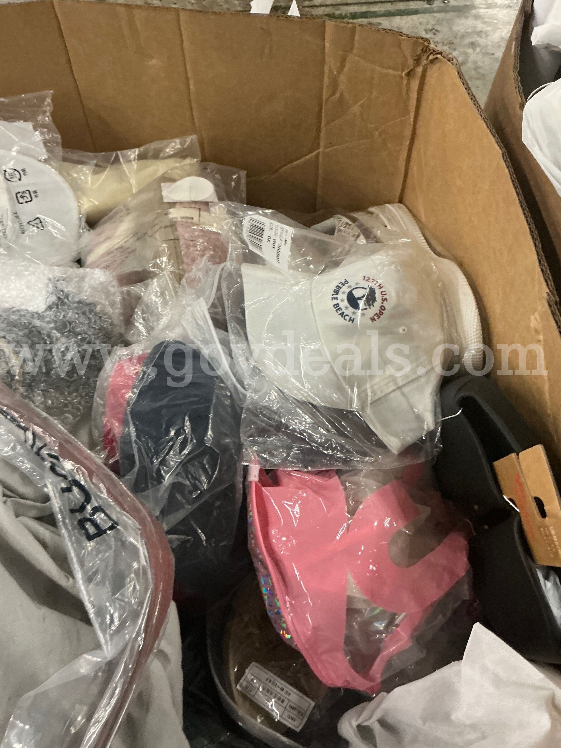 Apparel: Manually Sorted "Shoes, Handbags and Totes" (SEP26-0441X)   Government Surplus Auction - Photo #6