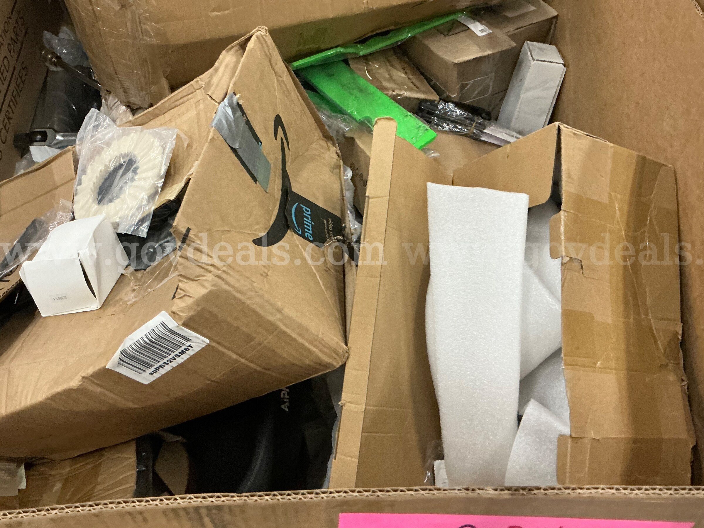 Hardware: "Automotive and Hardware" (Gaylord)(SEP26-0485)  0485 Government Surplus Auction - Photo #4