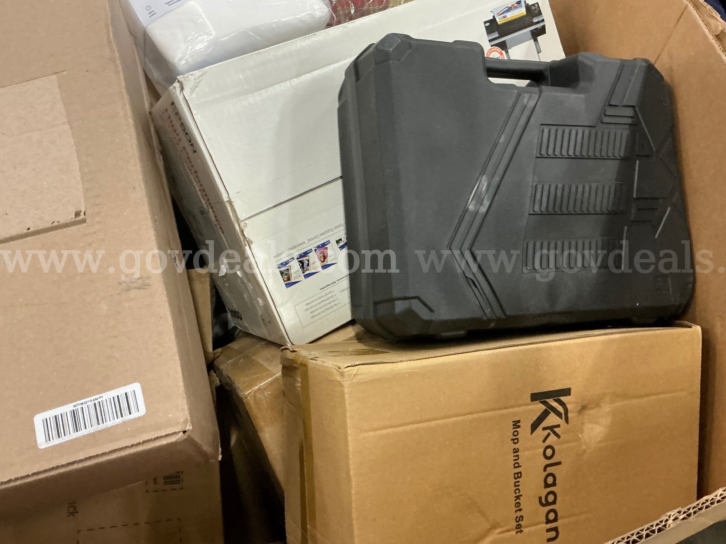 General Merchandise: (Gaylord) (SEP26-0506)  0506 Government Surplus Auction - Photo #4