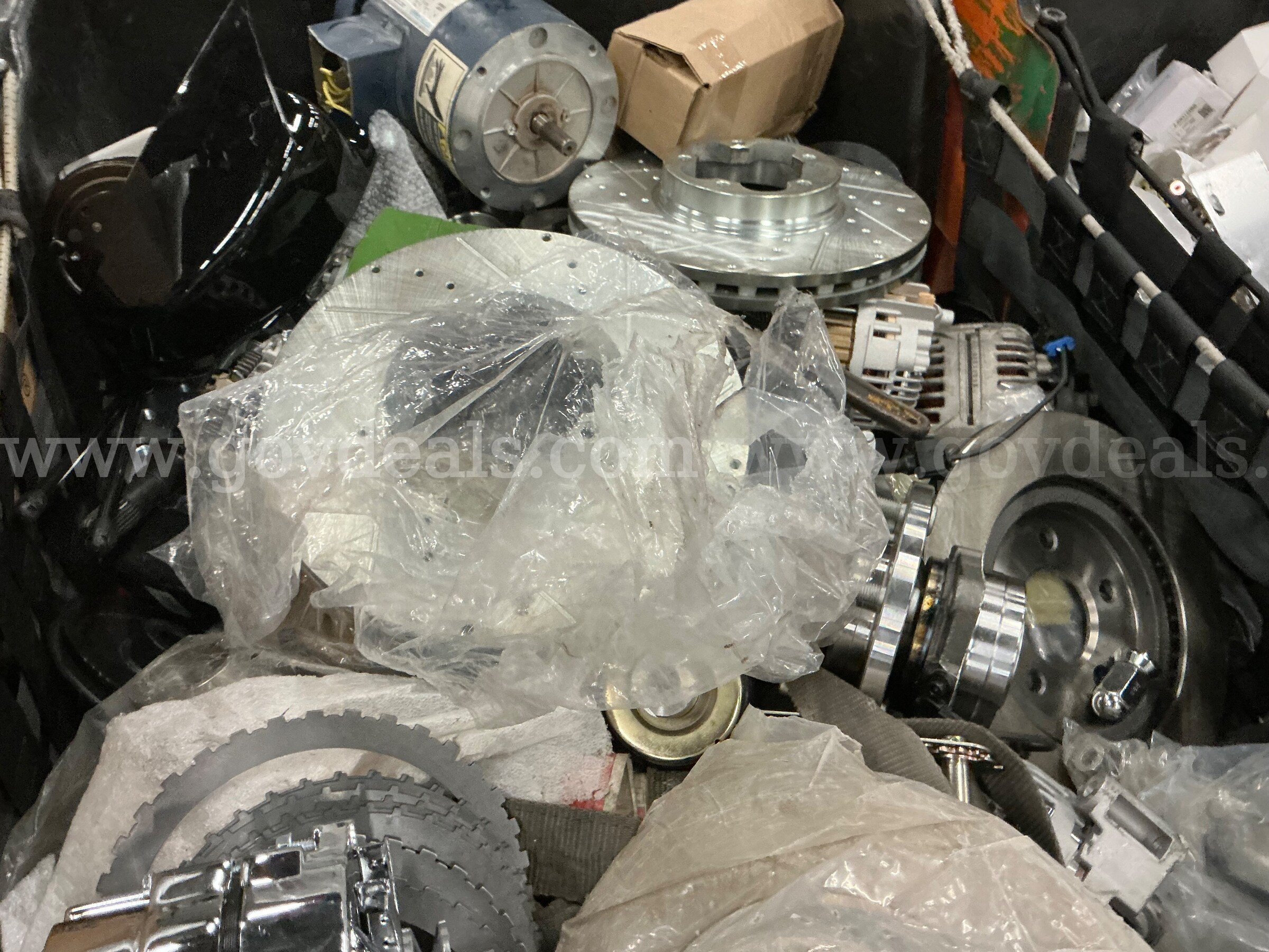 Hardware: "Automotive and Hardware" (Hamper)(SEP26-0516)  0516 Government Surplus Auction - Photo #3