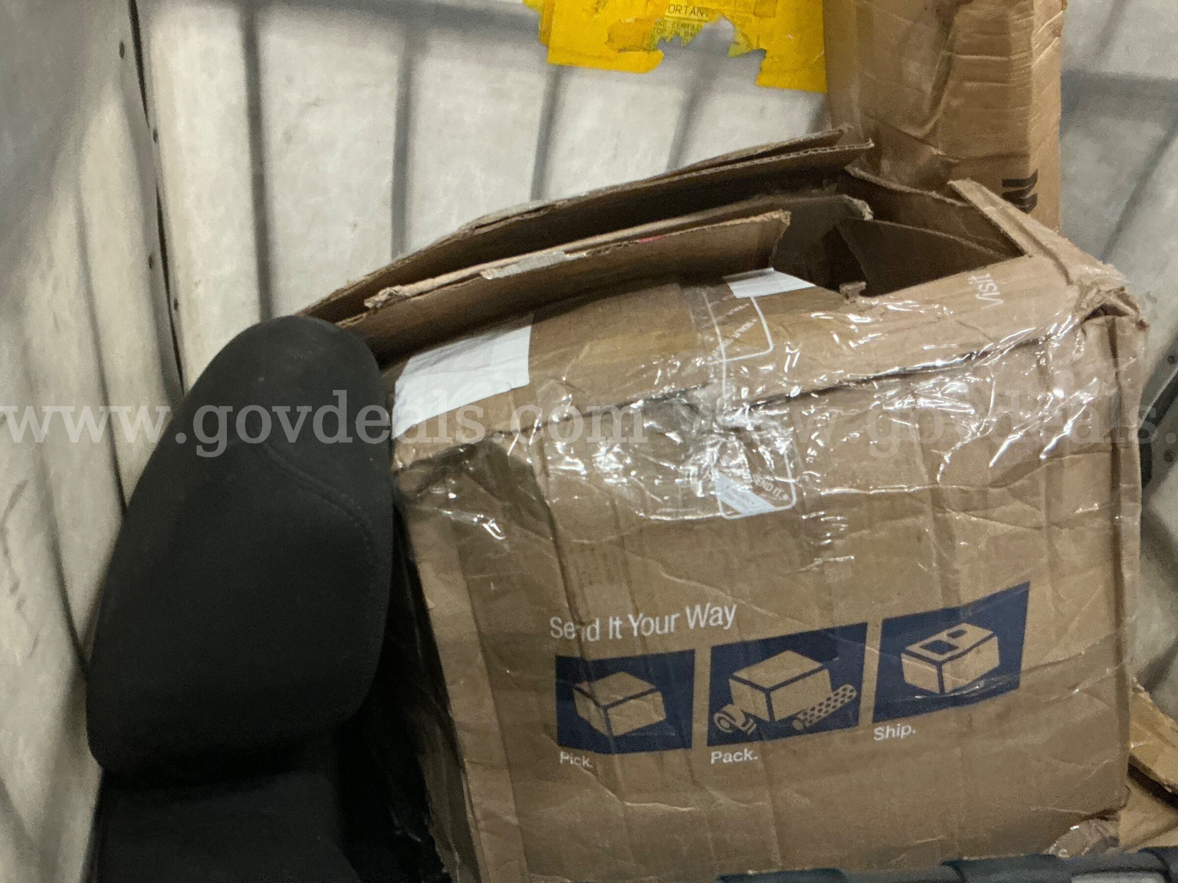 Hardware: "Automotive and Hardware" (APC)(SEP26-0524)  0524 Government Surplus Auction - Photo #4