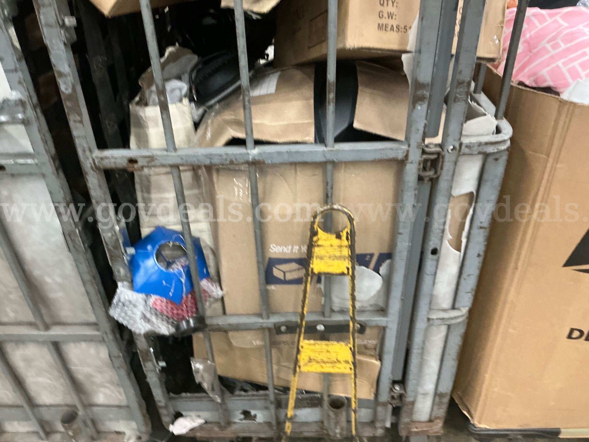 Hardware "Auto Head lamps and Accessories" (SEP26-0532)  0532 Government Surplus Auction - Photo #6