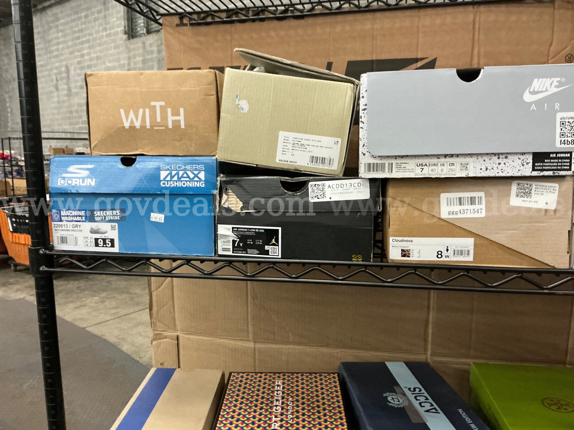 Apparel: "Boxed Shoes" (SEP26-0570X)   Government Surplus Auction - Photo #3