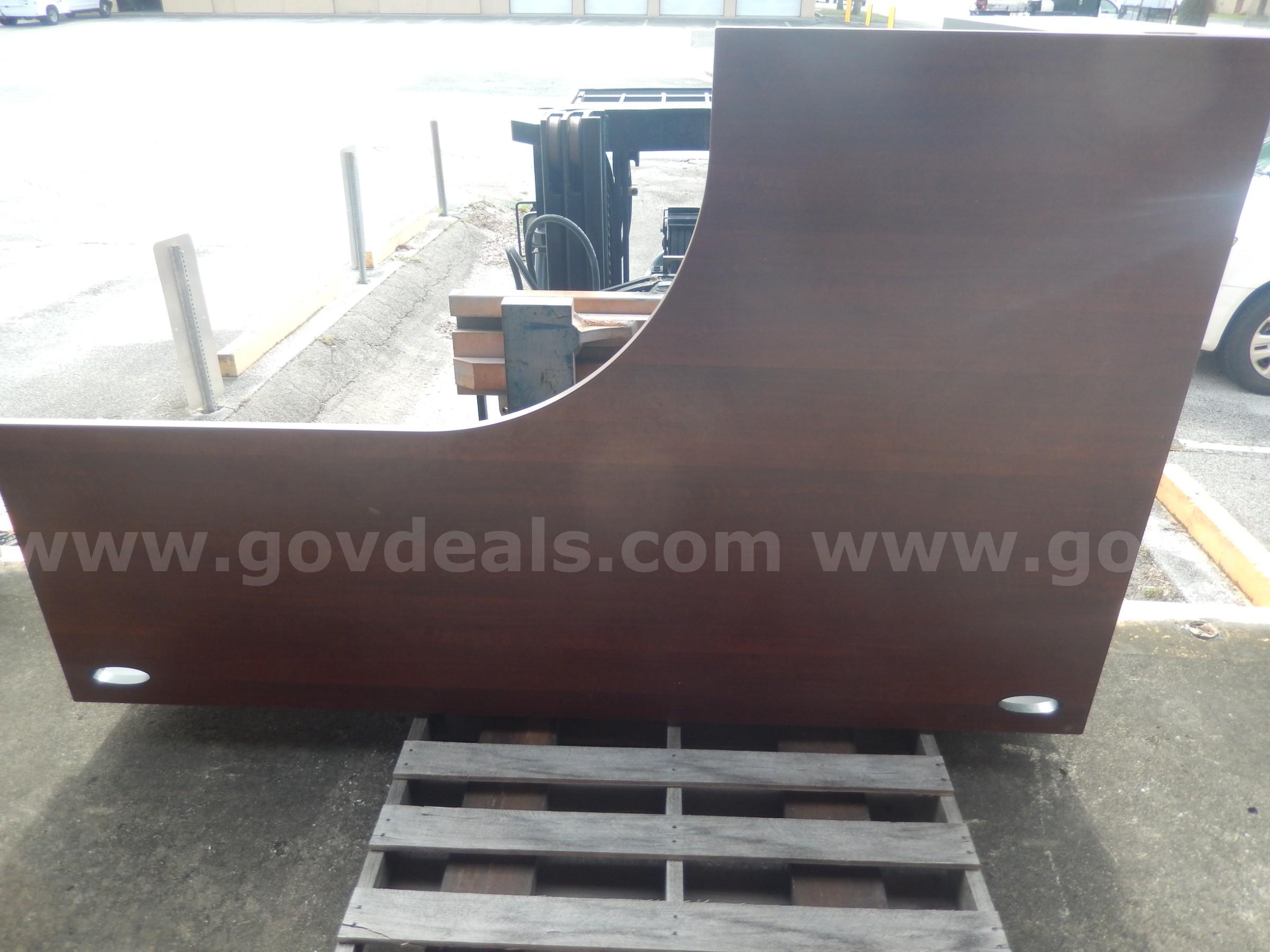 USED (1) PRESSWOOD L-SHAPED DESK IN PIECES   Government Surplus Auction - Photo #2