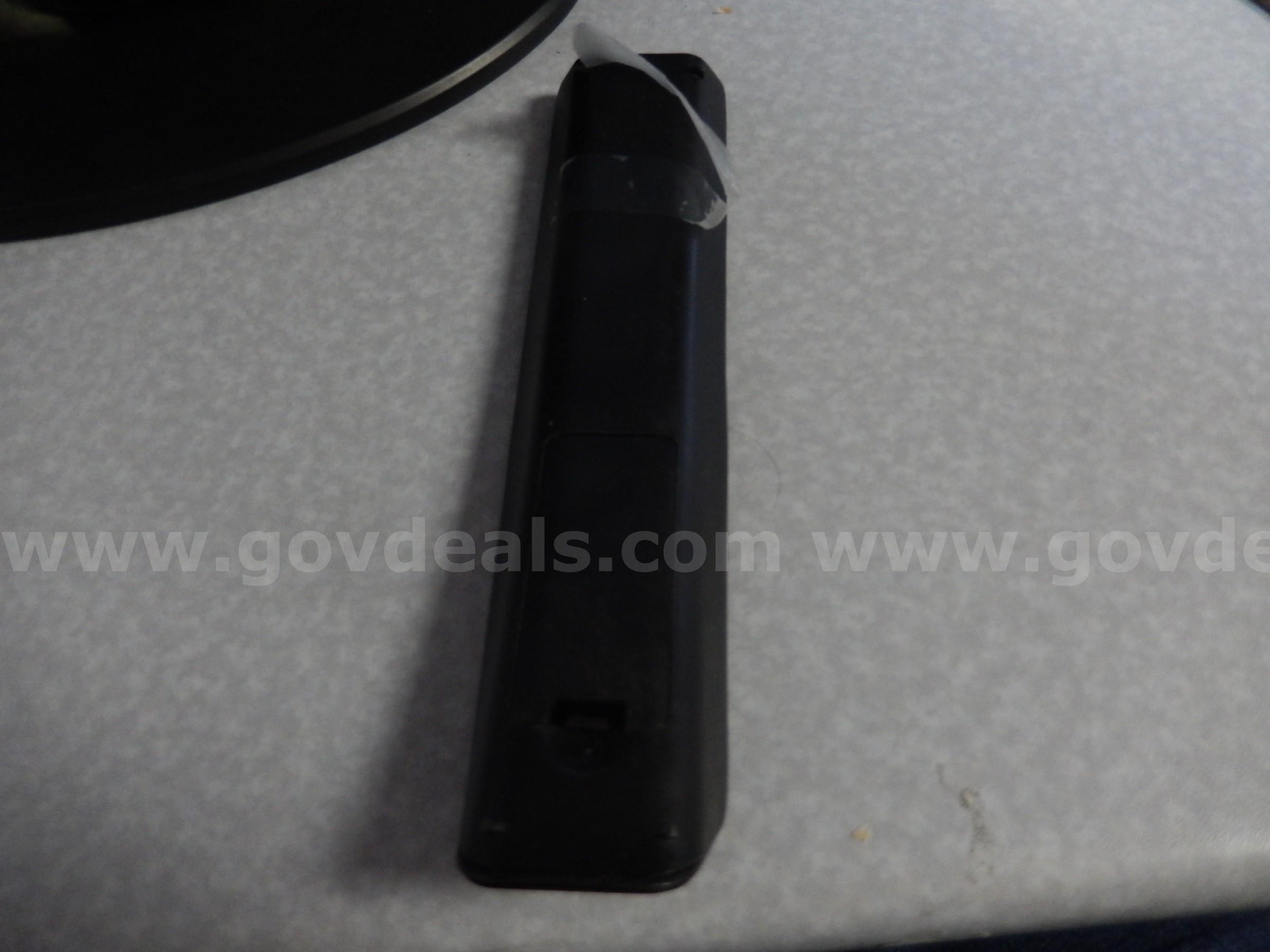 USED (1) 19" HITEKER LCD MONITOR, TL1931W-TP WITH REMOTE HITEKER TL1931W Government Surplus Auction - Photo #4