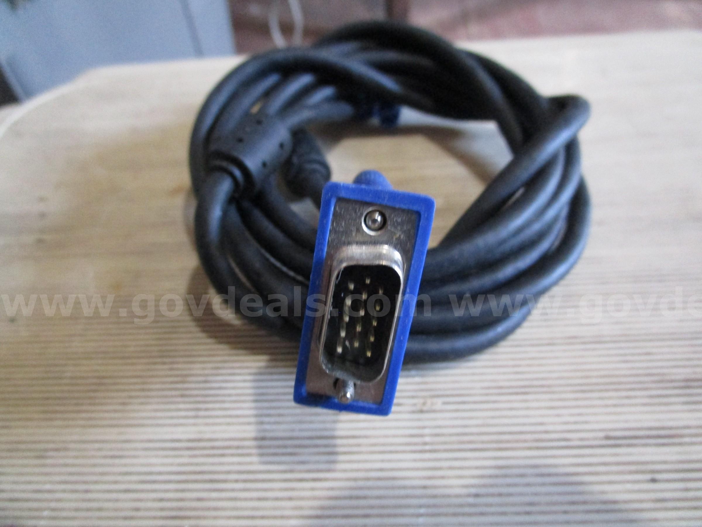 BOX OF (25) NEW AND USED VGA-TO-VGA CABLES   Government Surplus Auction - Photo #6