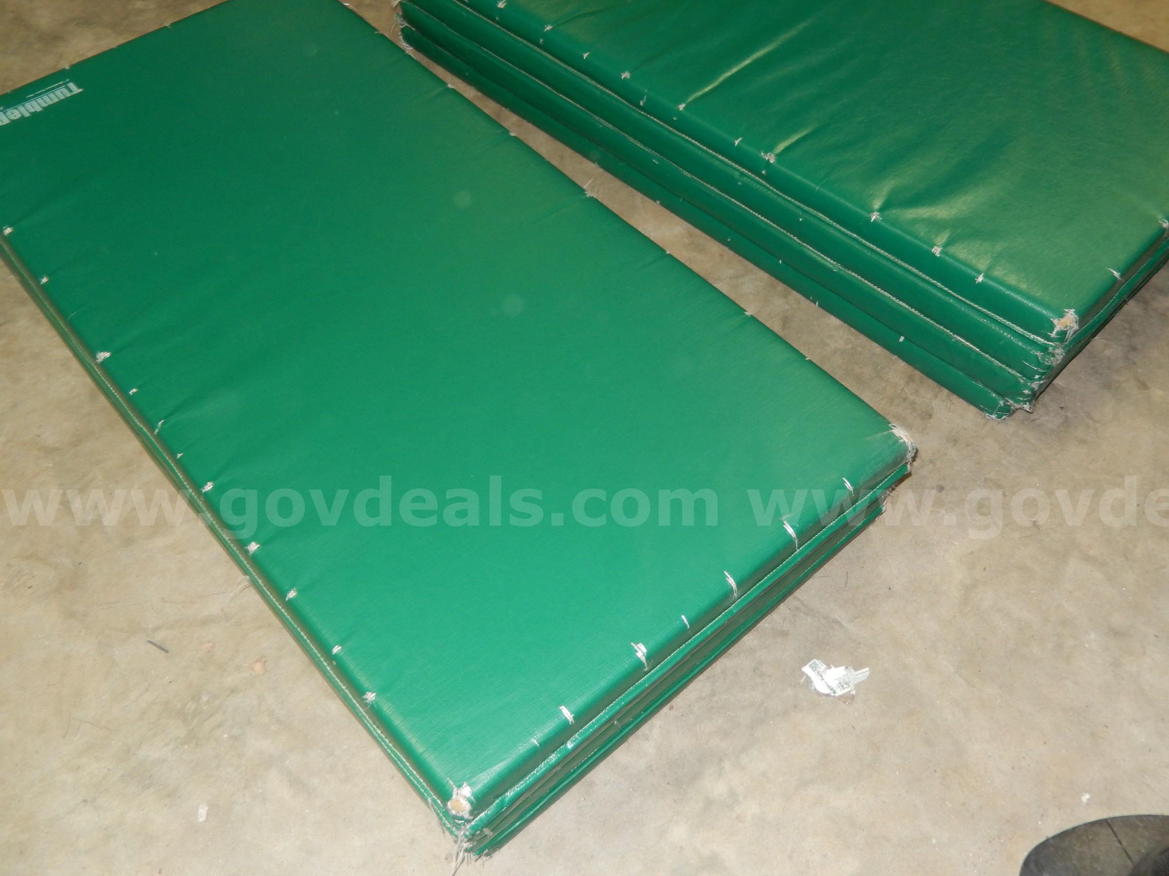 USED (2) TUMBLEPRO GREEN PLAY MATS 24" X 97" TUMBLEPRO  Government Surplus Auction - Photo #5