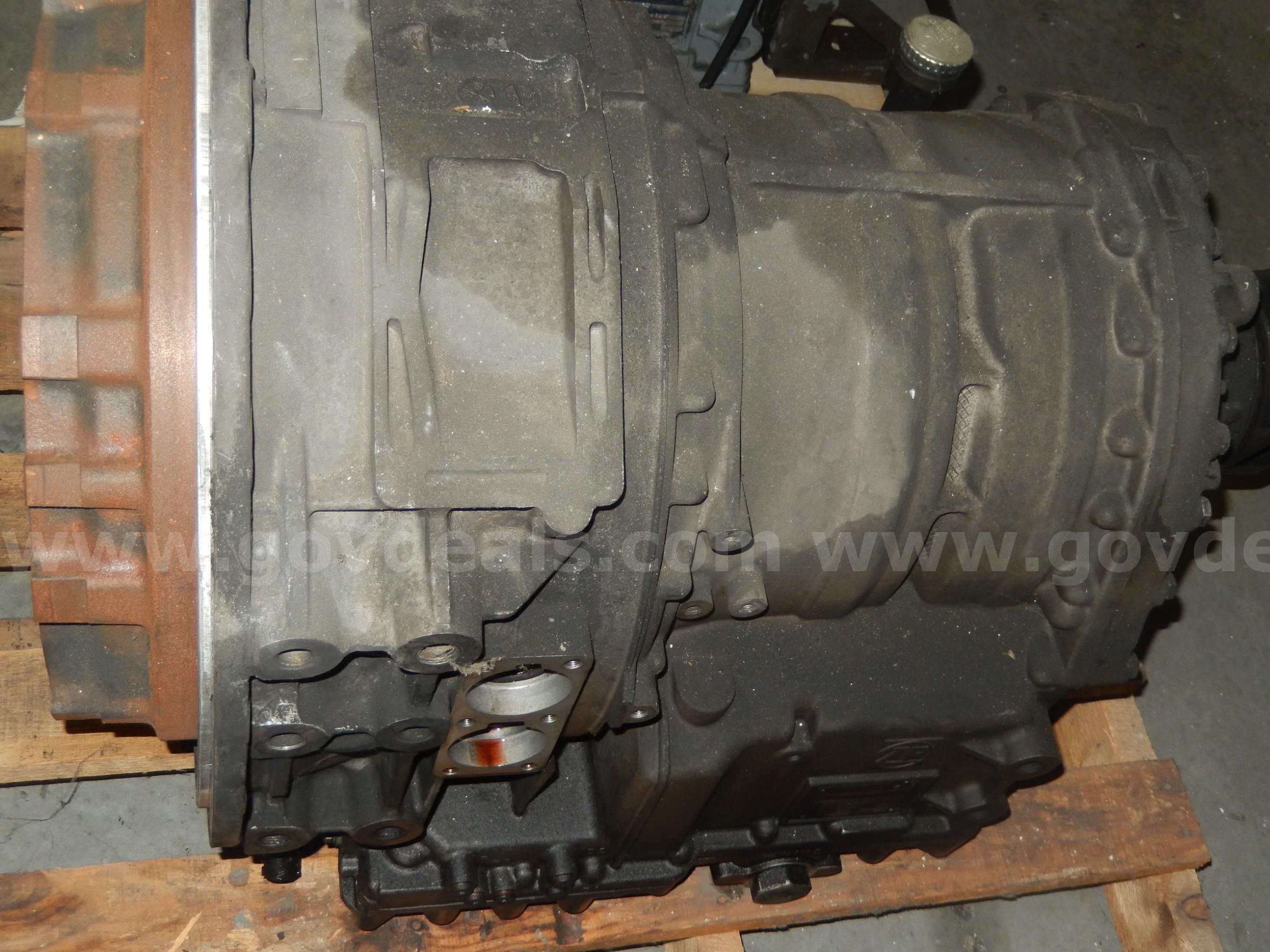 USED (1) ZF TRANSMISSION ECOMAT 4 6HP 594C 4182 054 019 ZF 594C Government Surplus Auction - Photo #4