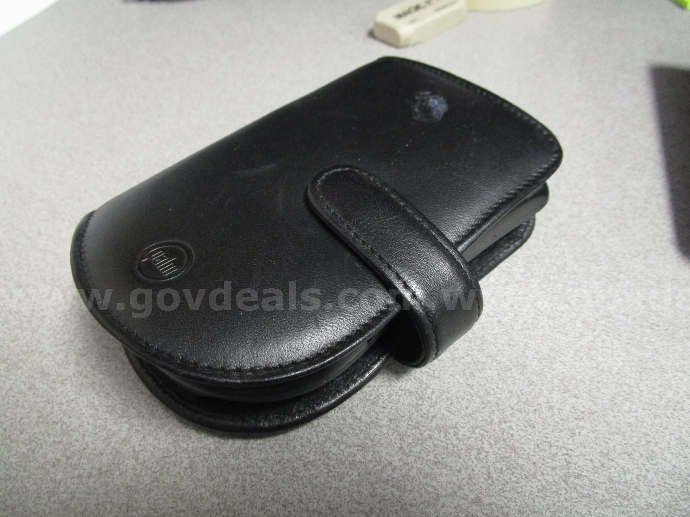 (1) USED PALM PILOT M125 PDA W/ LEATHER CASE PALM M125 Government Surplus Auction - Photo #3