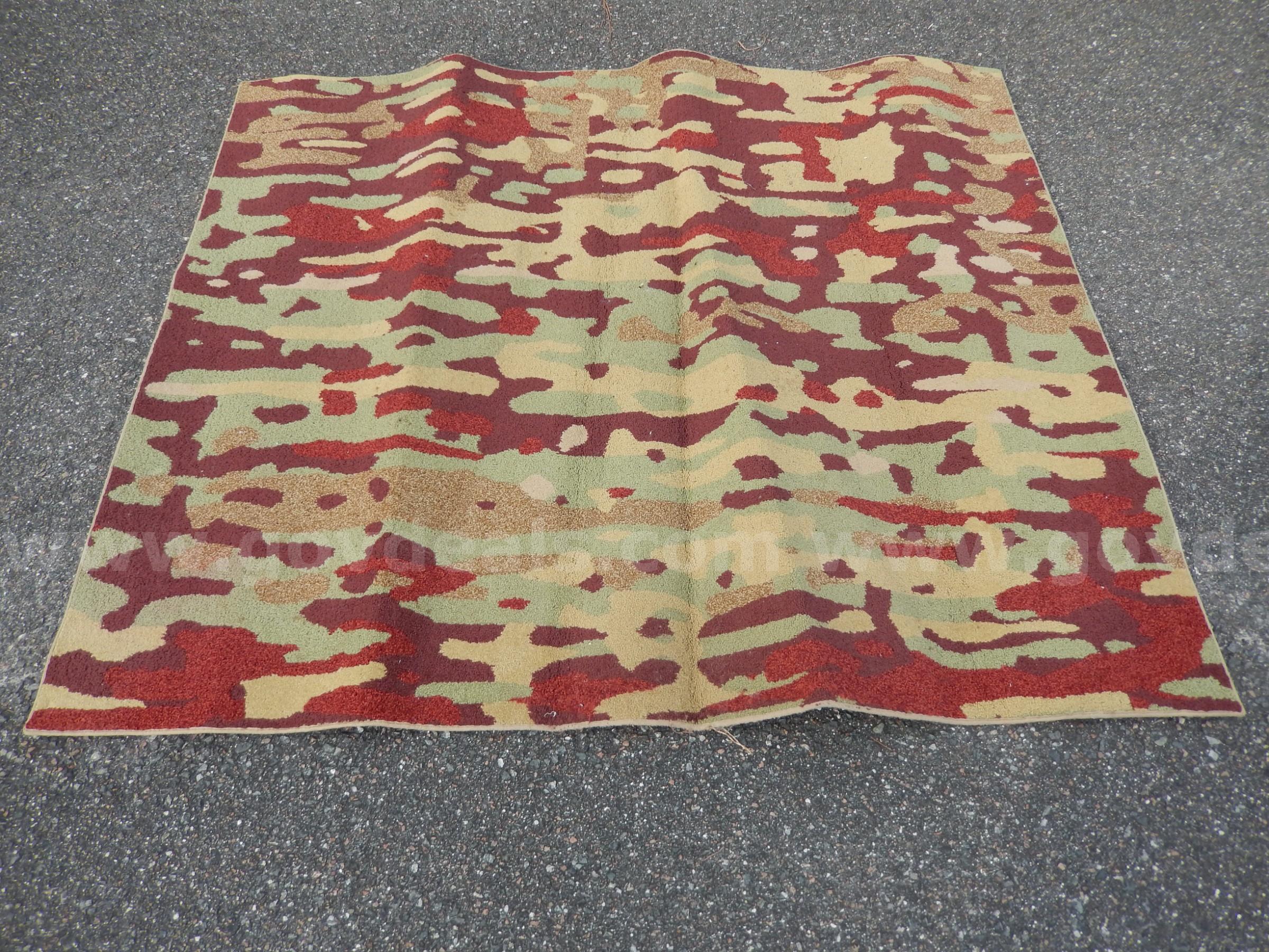 USED (1) LARGE TAN PATTERN RUG 70" x 60"   Government Surplus Auction - Photo #2