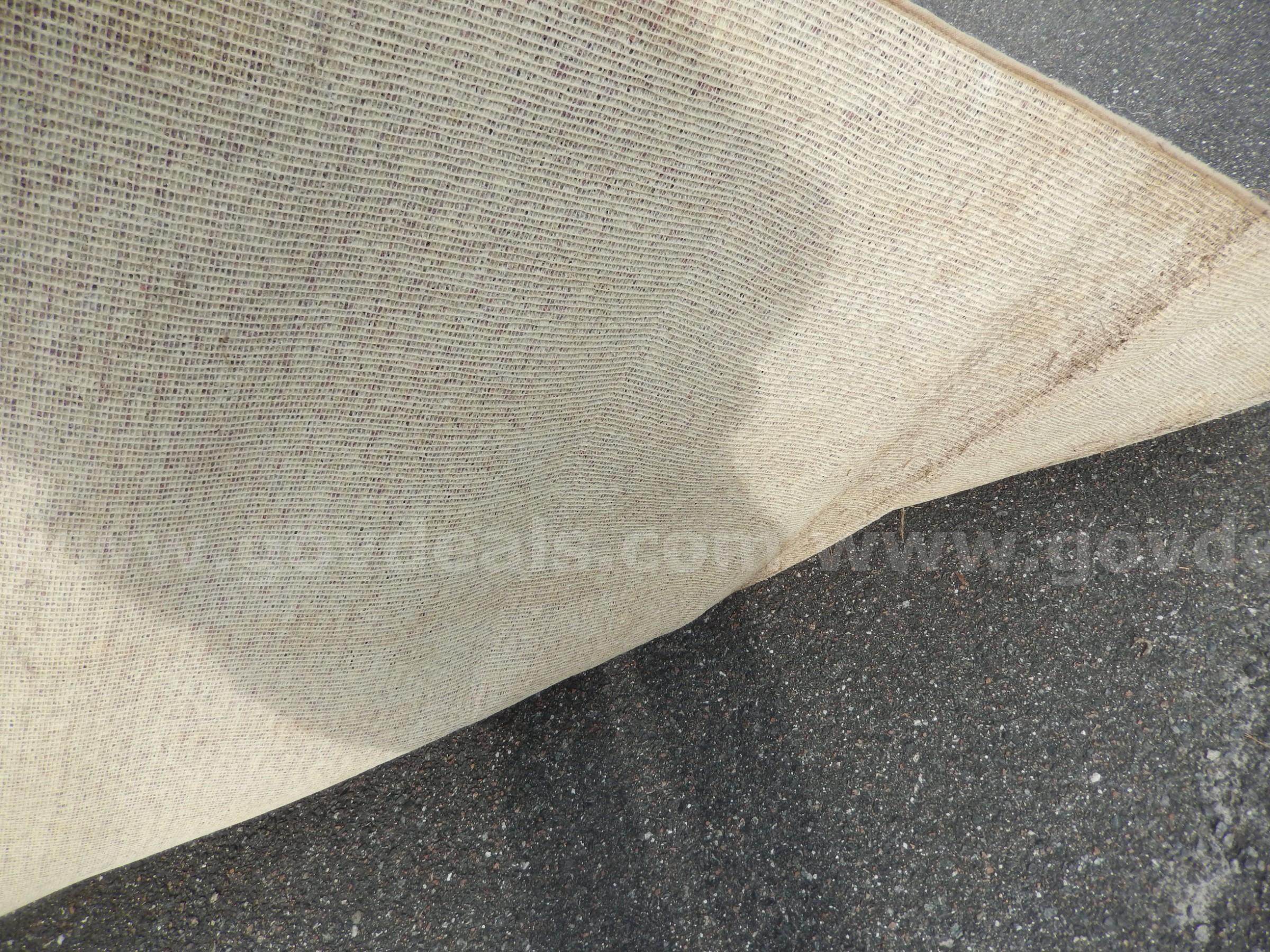USED (1) LARGE TAN PATTERN RUG 70" x 60"   Government Surplus Auction - Photo #5