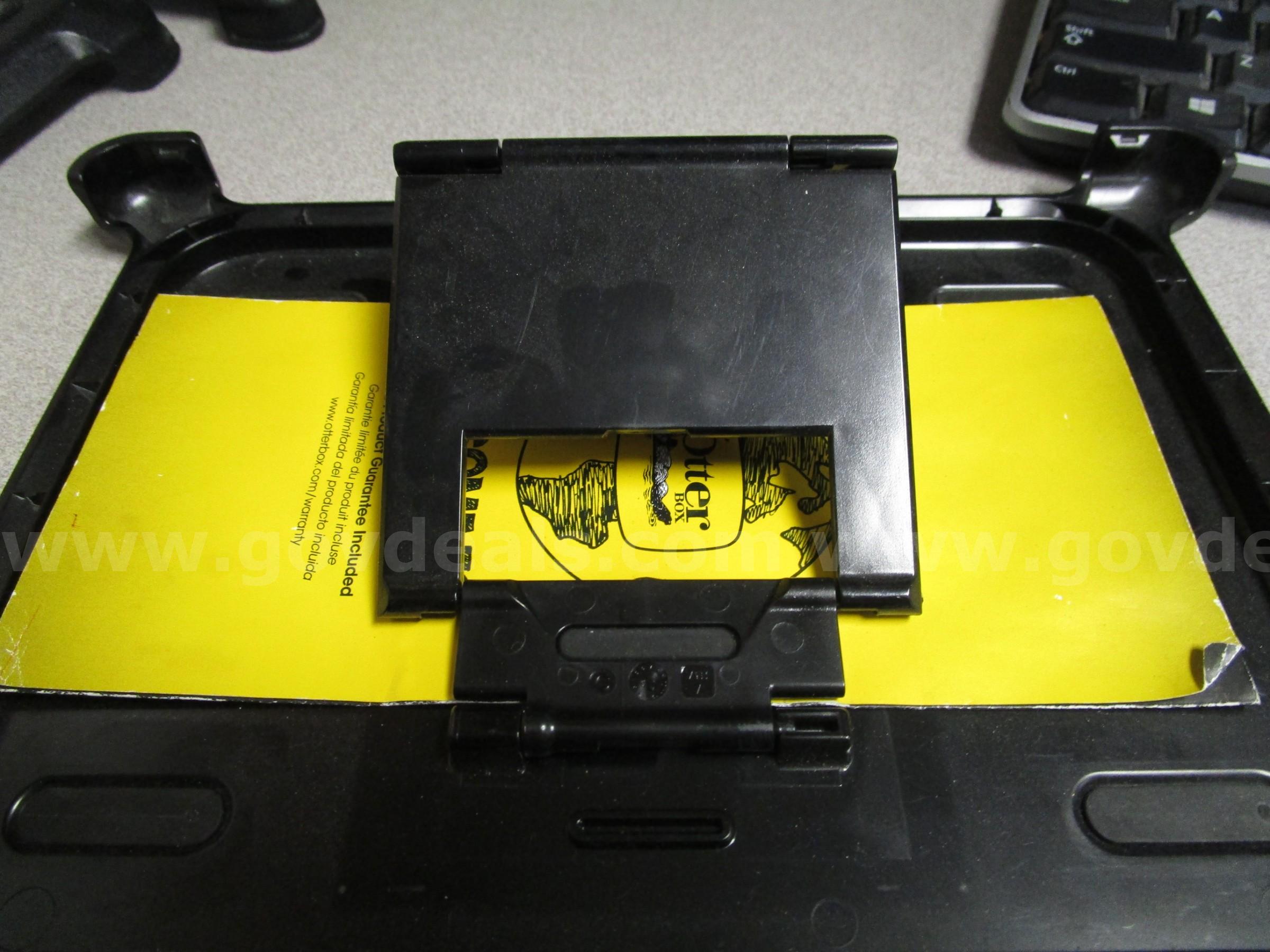 (4) USED OTTERBOX TABLET HOLDERS/STANDS OTTERBOX  Government Surplus Auction - Photo #5