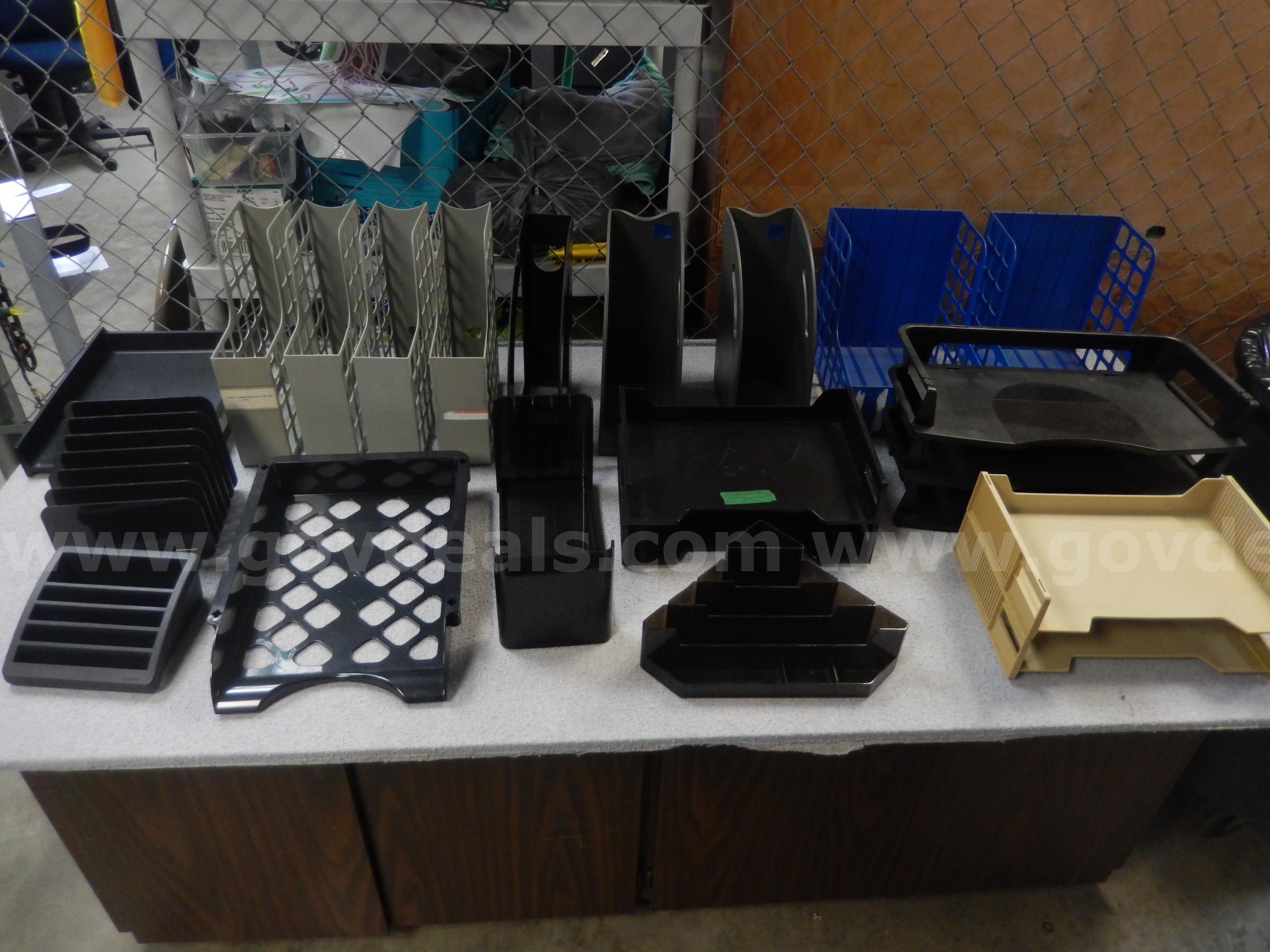 USED (18) ASSORTED OFFICE ITEMS LISTED BELOW