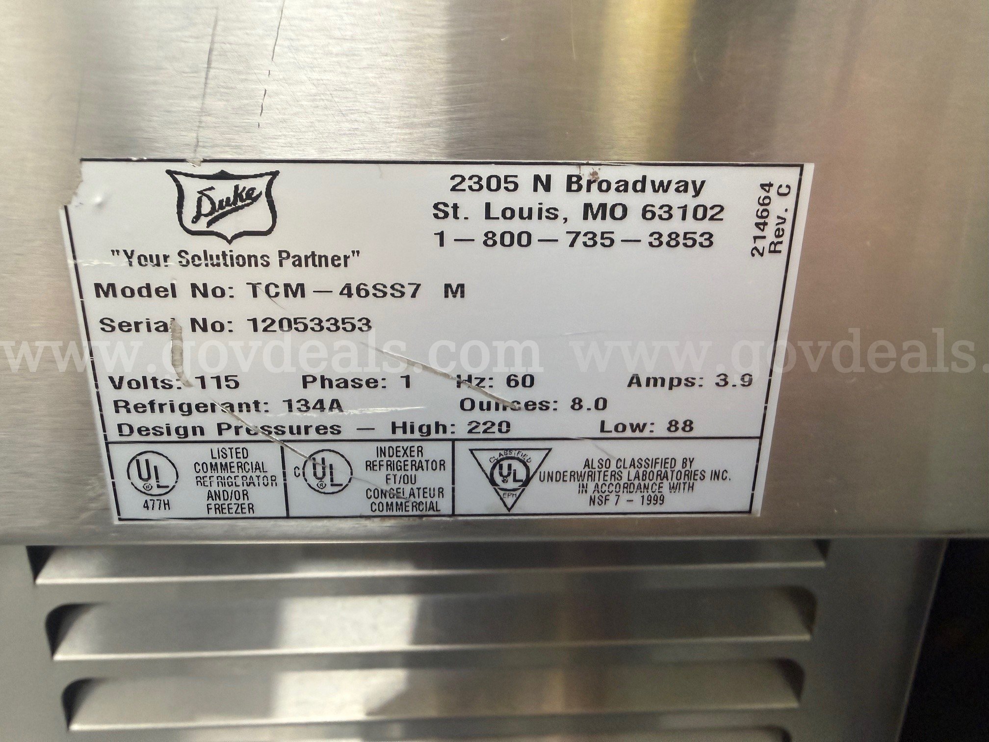 Duke Refrigerated Cold Units with Glass Sneeze Guards Duke TCM-46SS7 M Government Surplus Auction - Photo #2