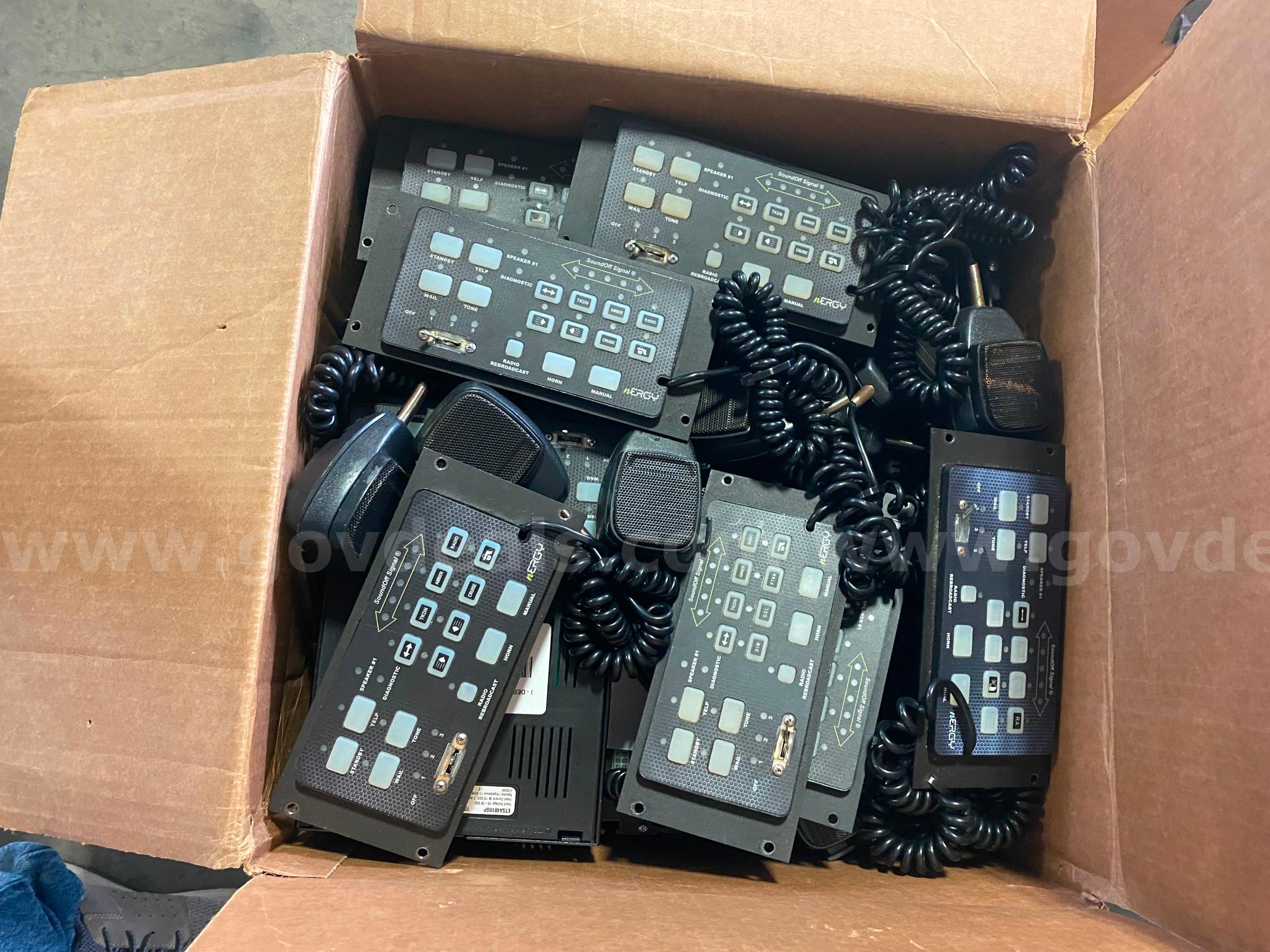 1 PALLET OF CONTROL BOXES,DISPLAY WATCHGUARD AND CAMERAS.   Government Surplus Auction - Photo #3