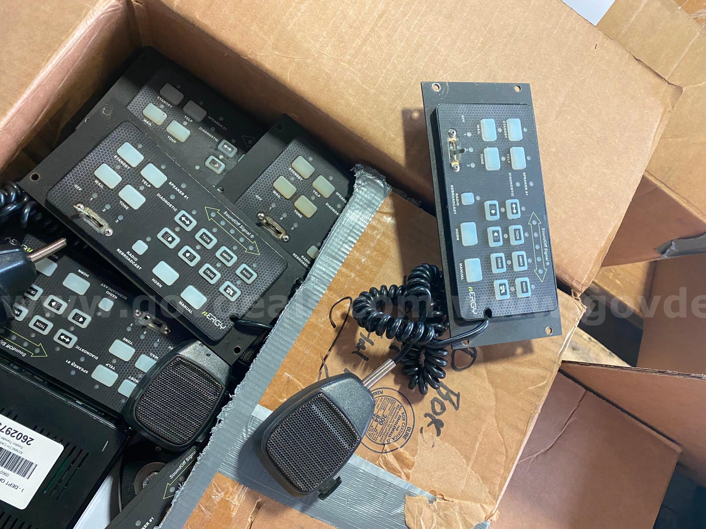 1 PALLET OF CONTROL BOXES,DISPLAY WATCHGUARD AND CAMERAS.   Government Surplus Auction - Photo #4