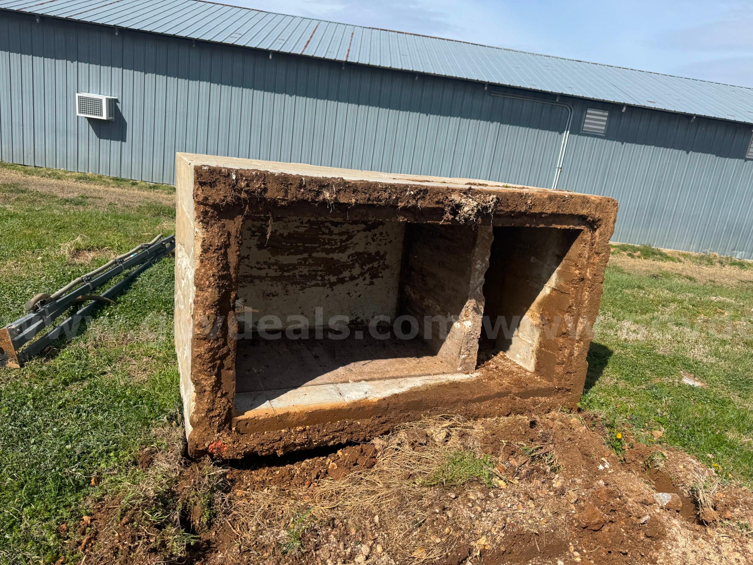 Concreate Septic Tank   Government Surplus Auction - Photo #3