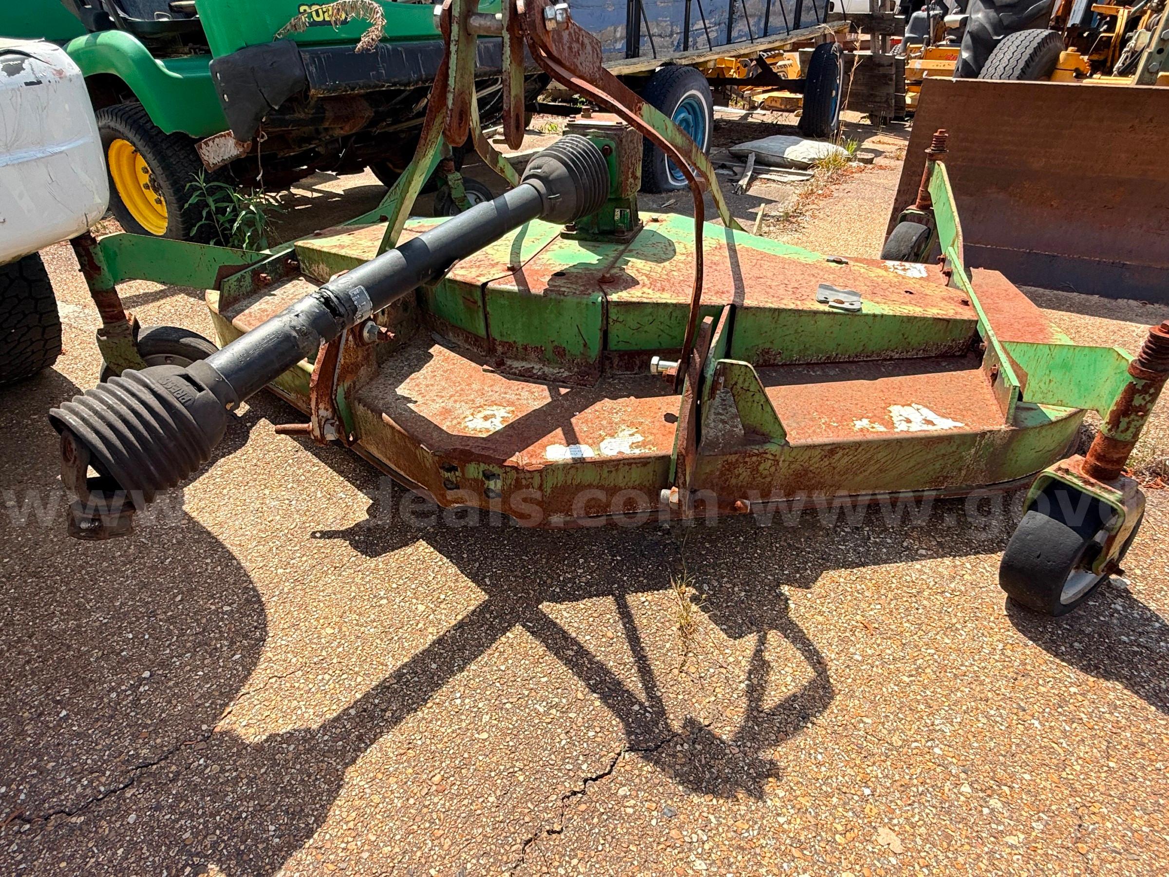 Finishing Mower   Government Surplus Auction - Photo #3