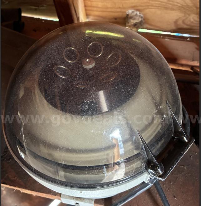 Clay Adams Compact II Lab Centrifuge   Government Surplus Auction - Primary Photo