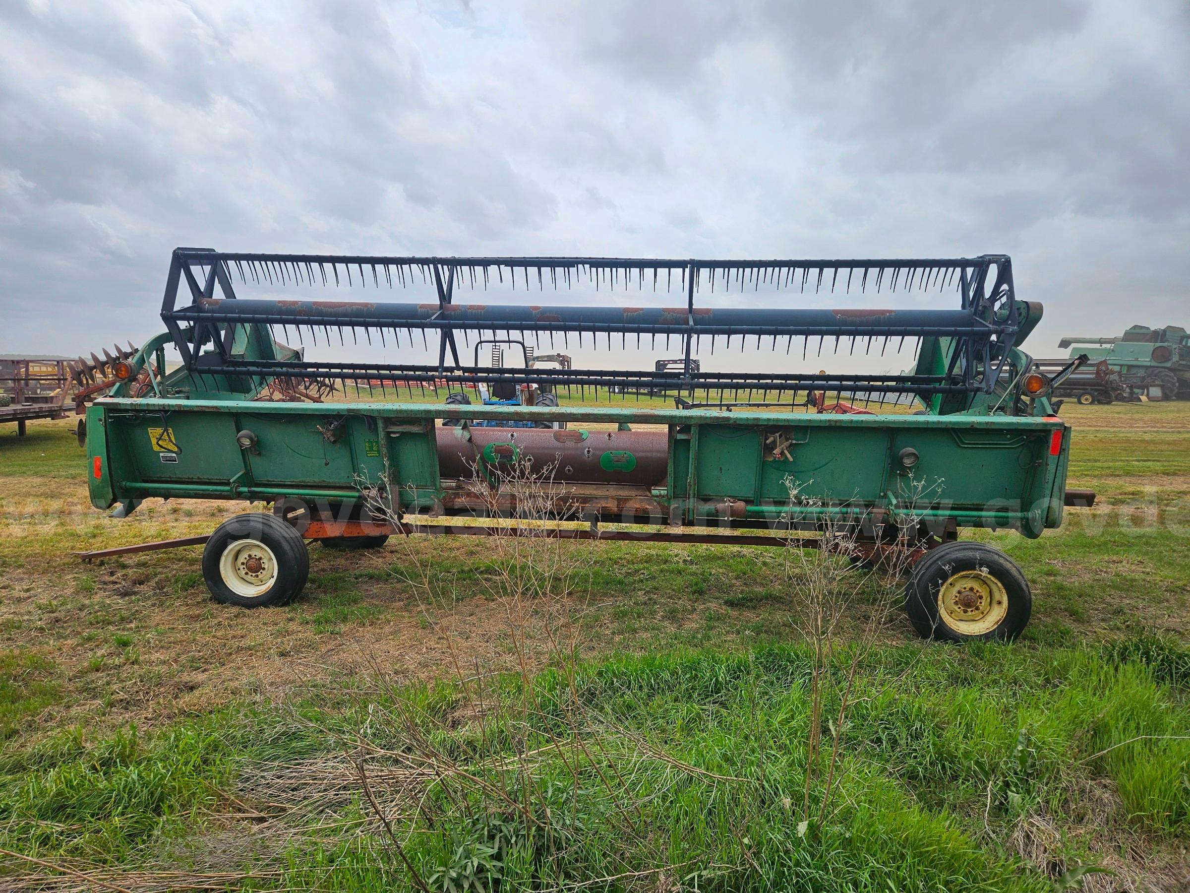 John Deere 922 Flex Header John Deere 922 Government Surplus Auction - Photo #2