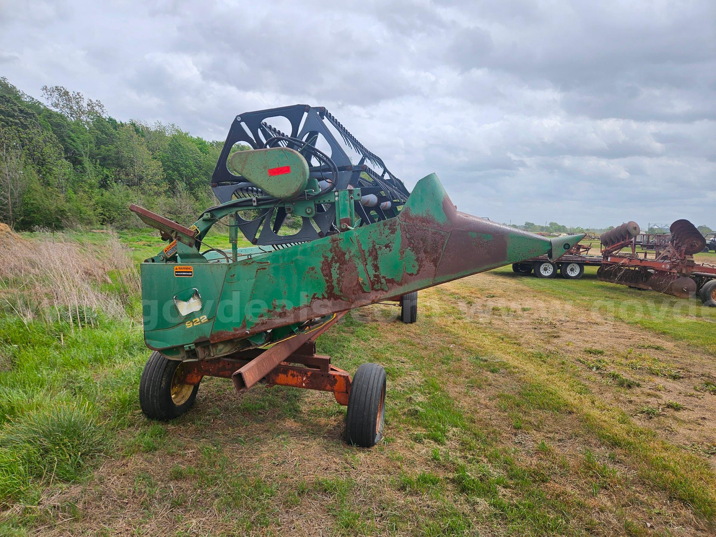 John Deere 922 Flex Header John Deere 922 Government Surplus Auction - Photo #3