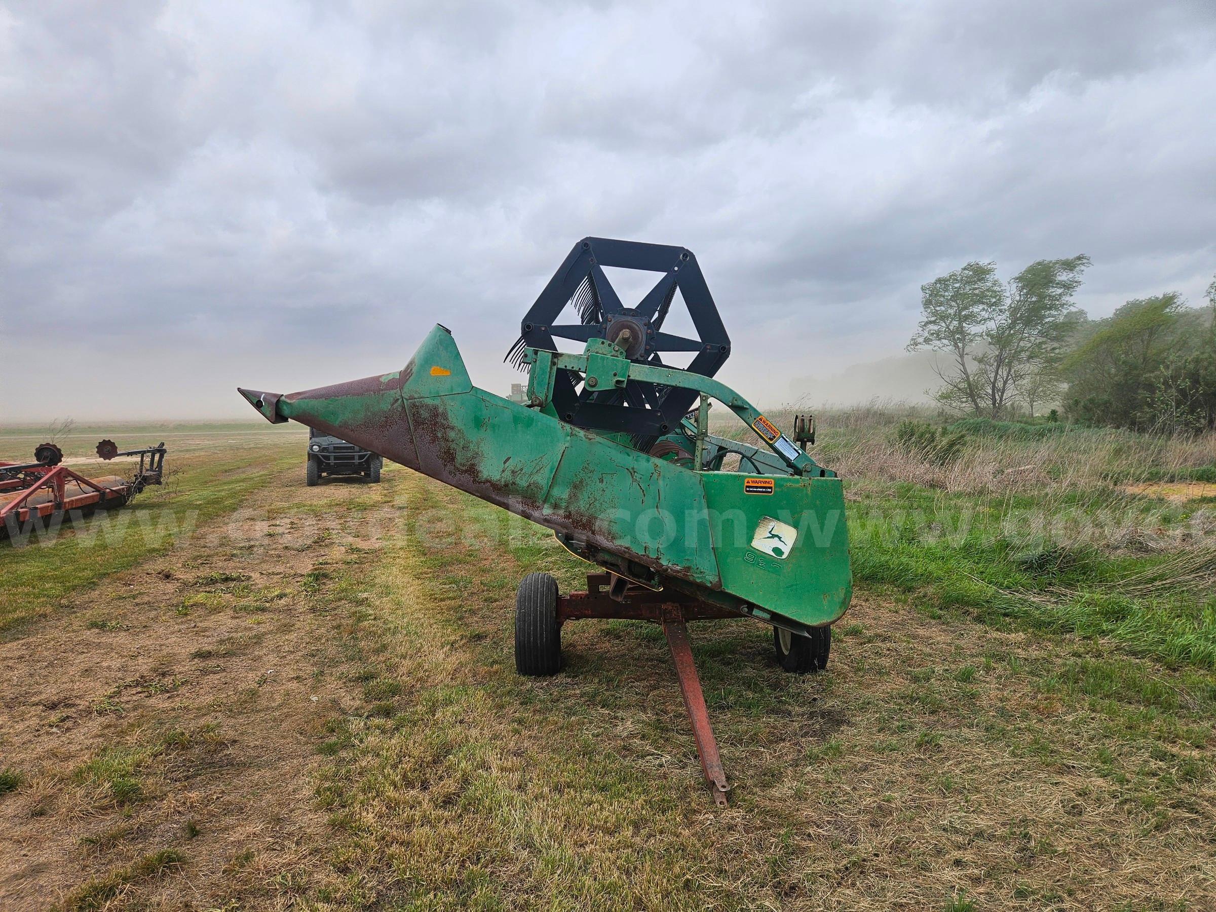John Deere 922 Flex Header John Deere 922 Government Surplus Auction - Photo #4
