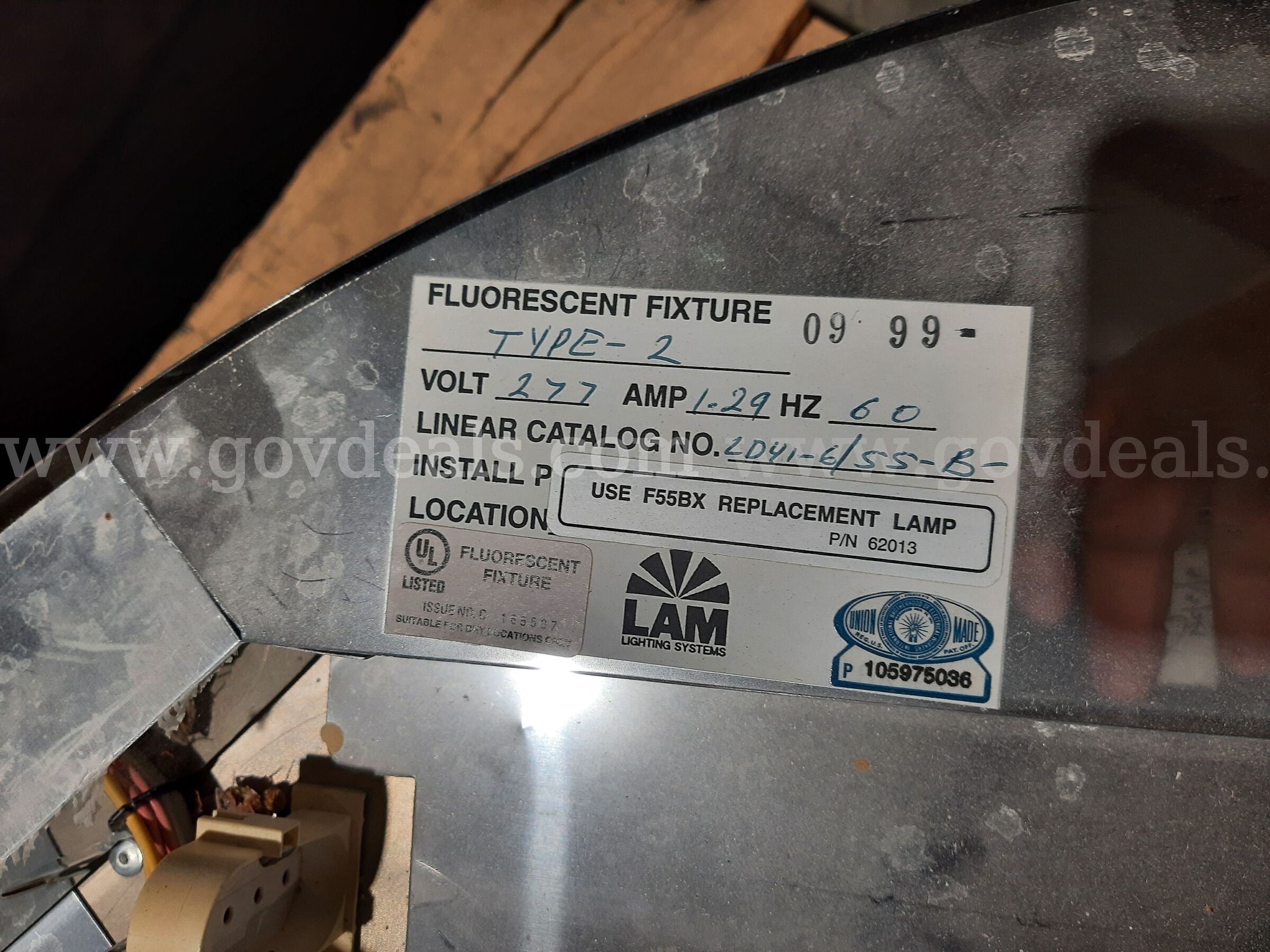 Large Pendant Lights   Government Surplus Auction - Photo #5