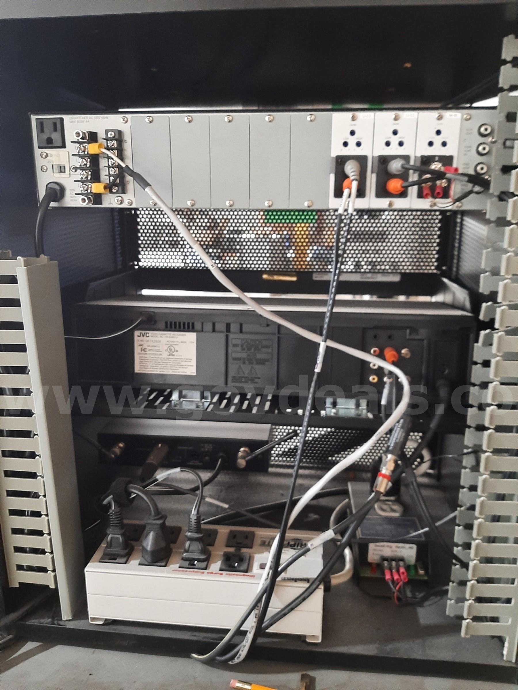 AUDIO AND VHS TAPE PLAYBACK SYSTEM multiple  Government Surplus Auction - Photo #4