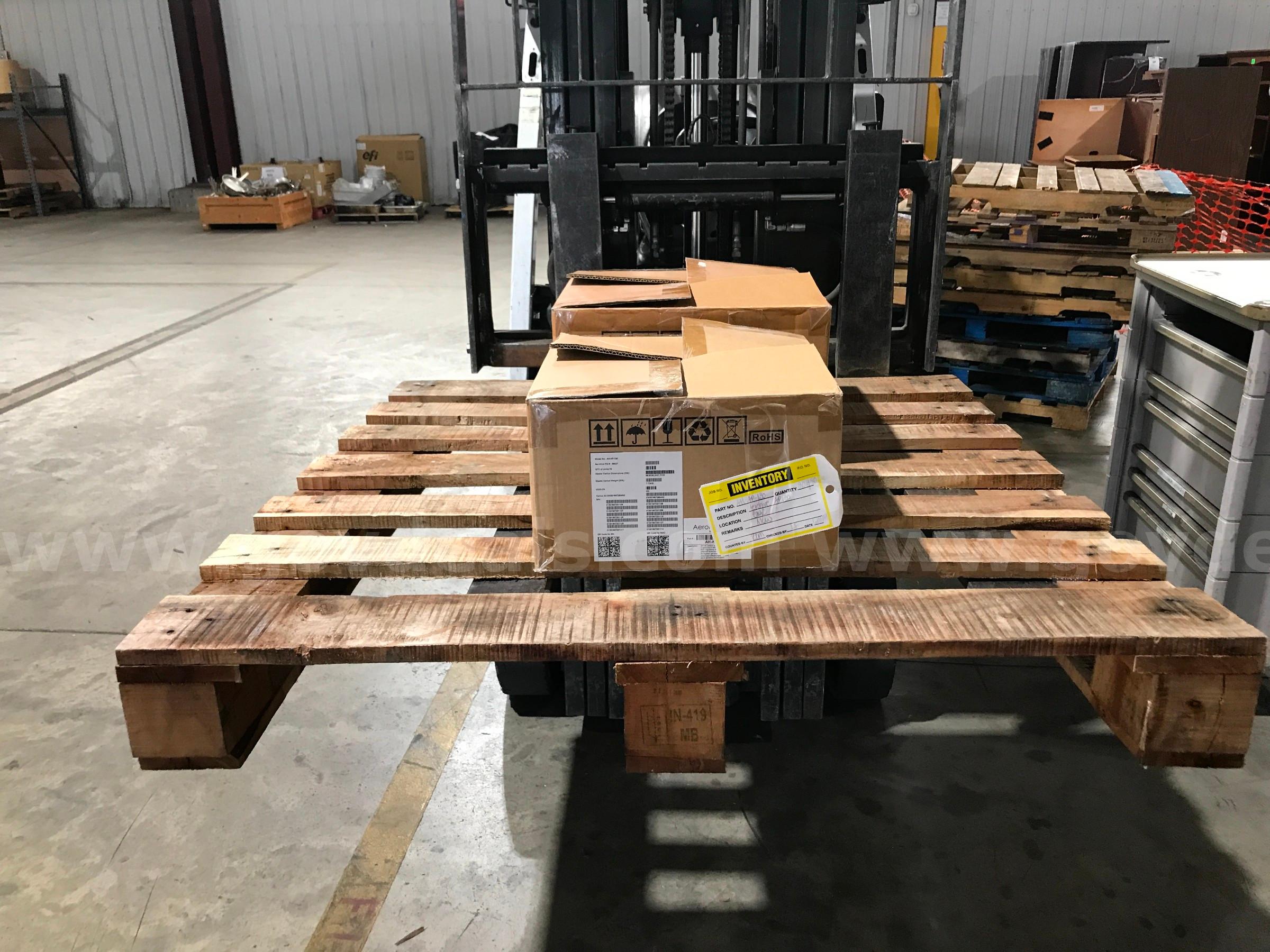 LOT OF AEROHIVE NETWORKS ON ONE PALLET.   Government Surplus Auction - Photo #6