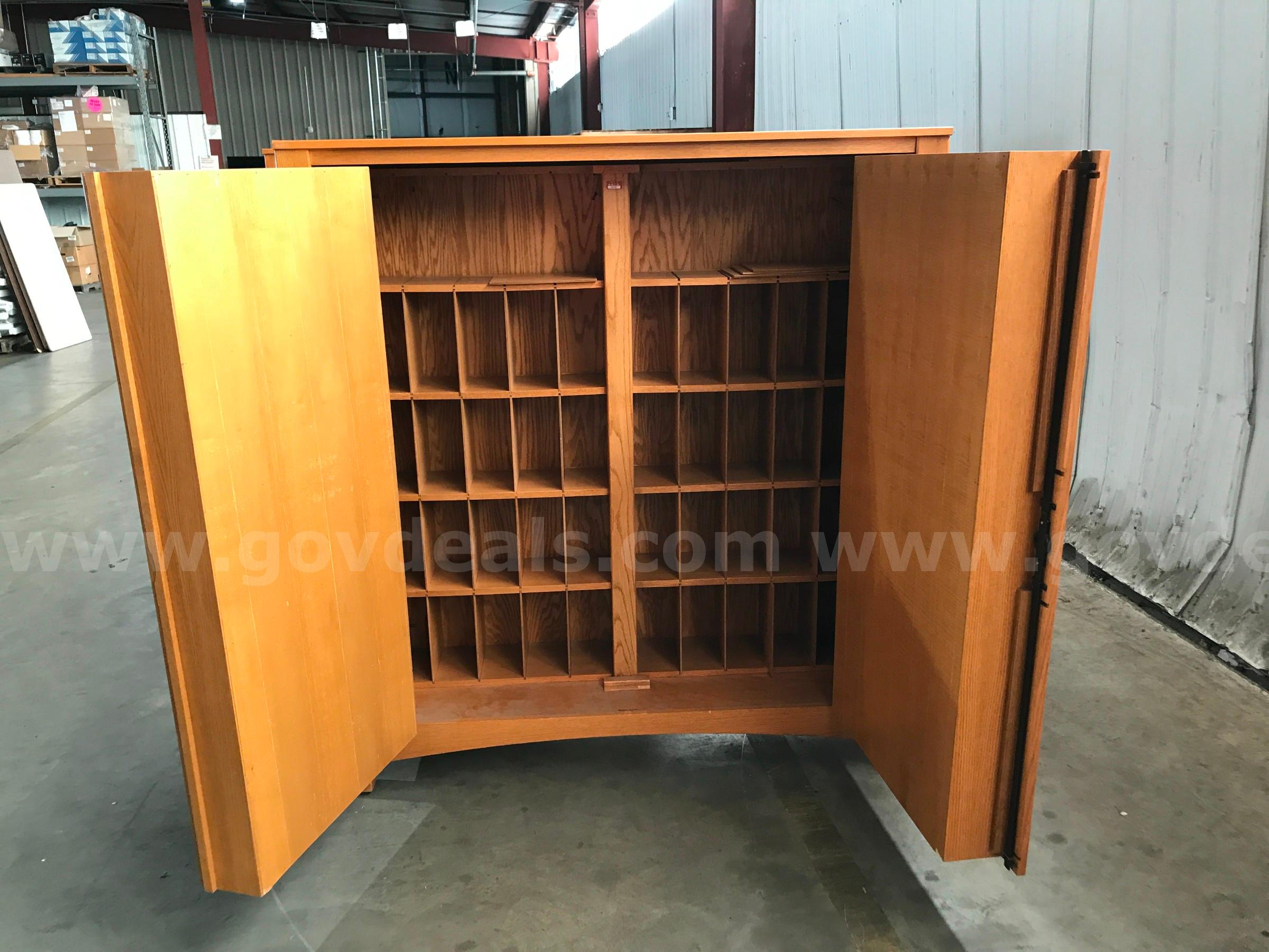 LOT OF BROCHURE RACKS.   Government Surplus Auction - Photo #4
