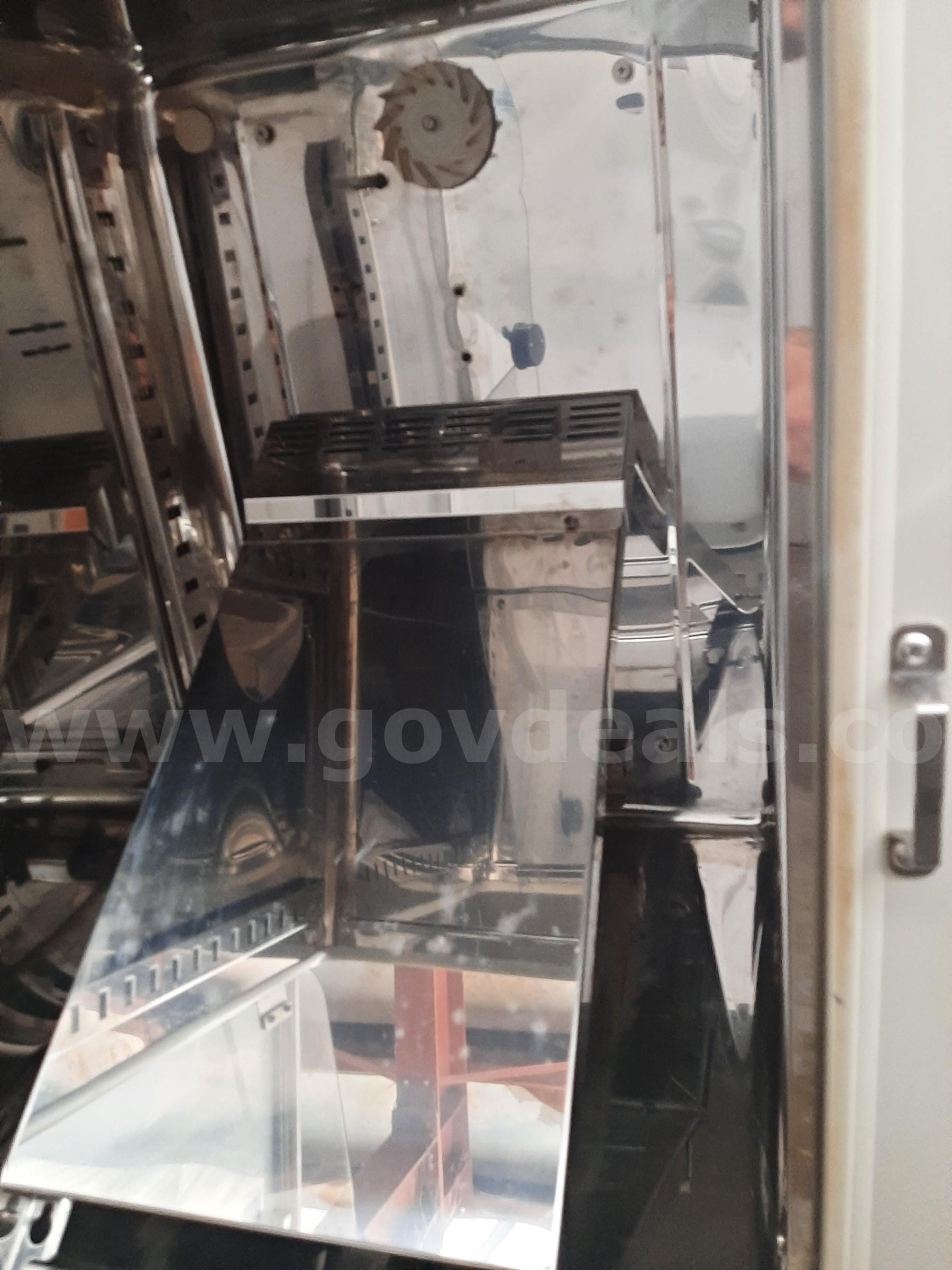 SANYO INCUBATOR NUAIRE  Government Surplus Auction - Photo #5
