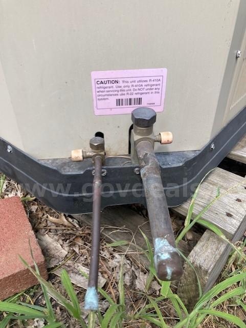 Frigidaire Central Air Outside Unit   Government Surplus Auction - Photo #6