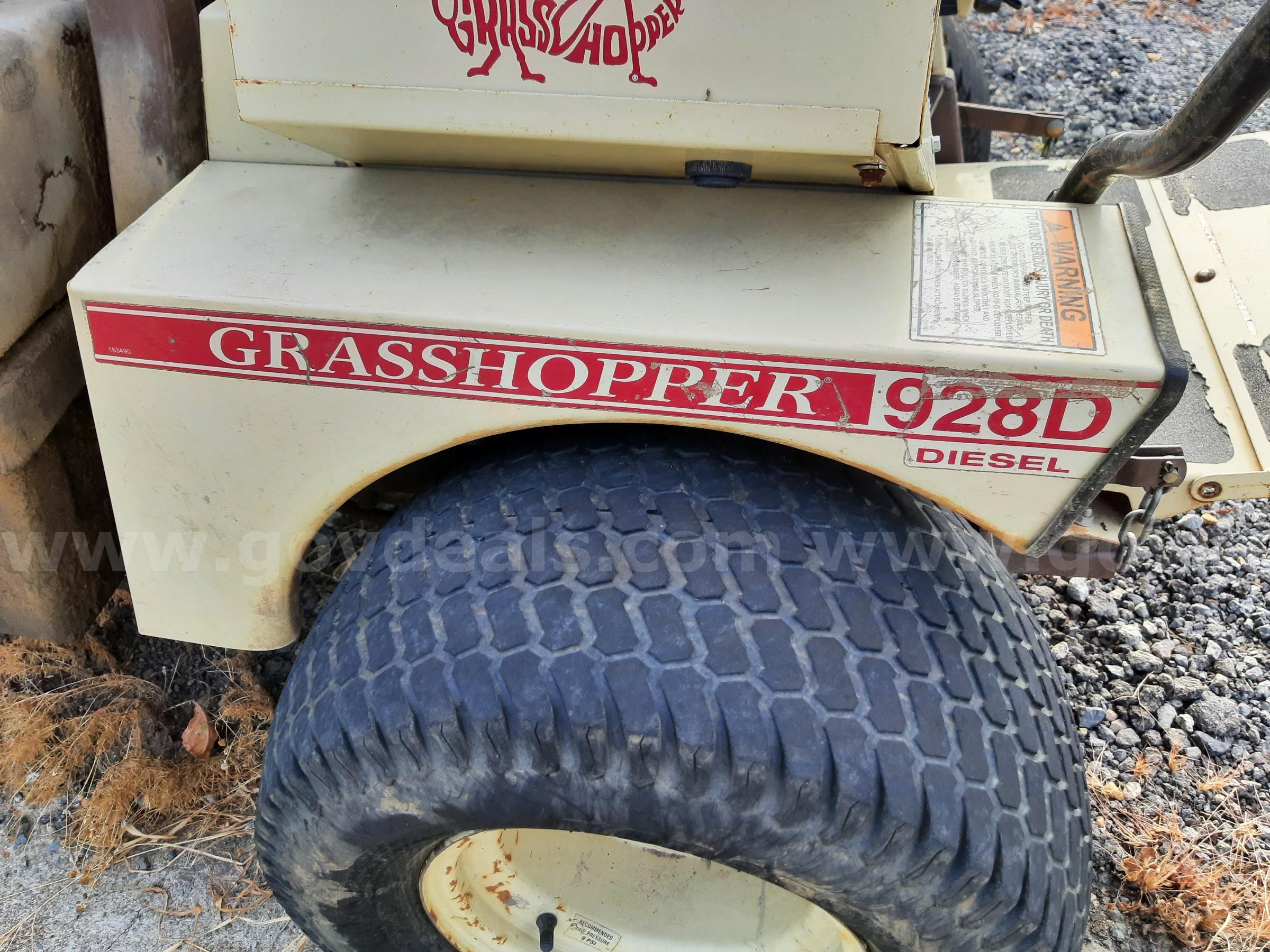 GRASSHOPPER DIESEL MOWER GRASSHOPPER 928D Government Surplus Auction - Photo #4