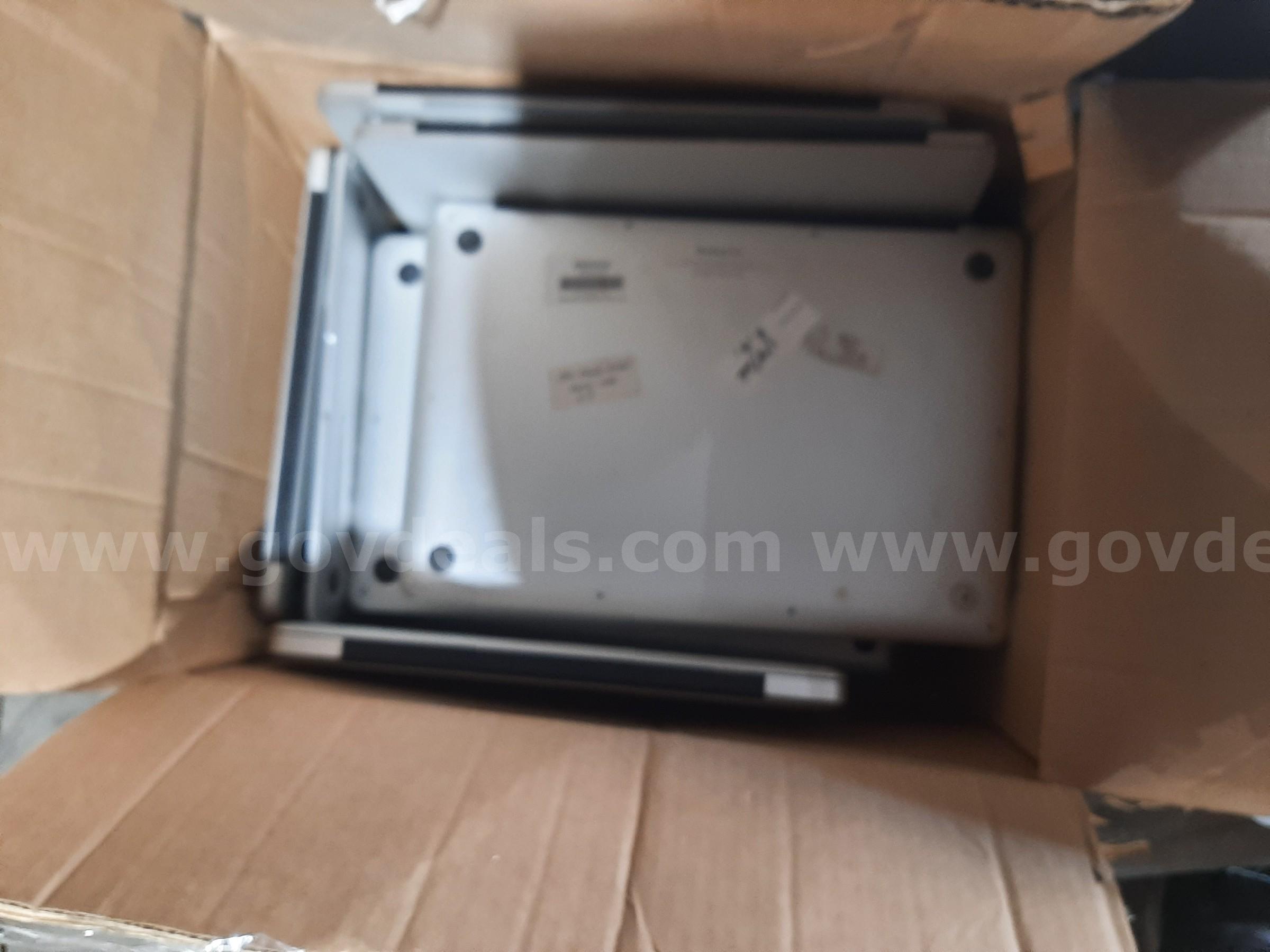 LOT OF APPLE IMACS  AND ALL-IN-ONES  ON 1 PALLET APPLE MULTIPLE Government Surplus Auction - Photo #3
