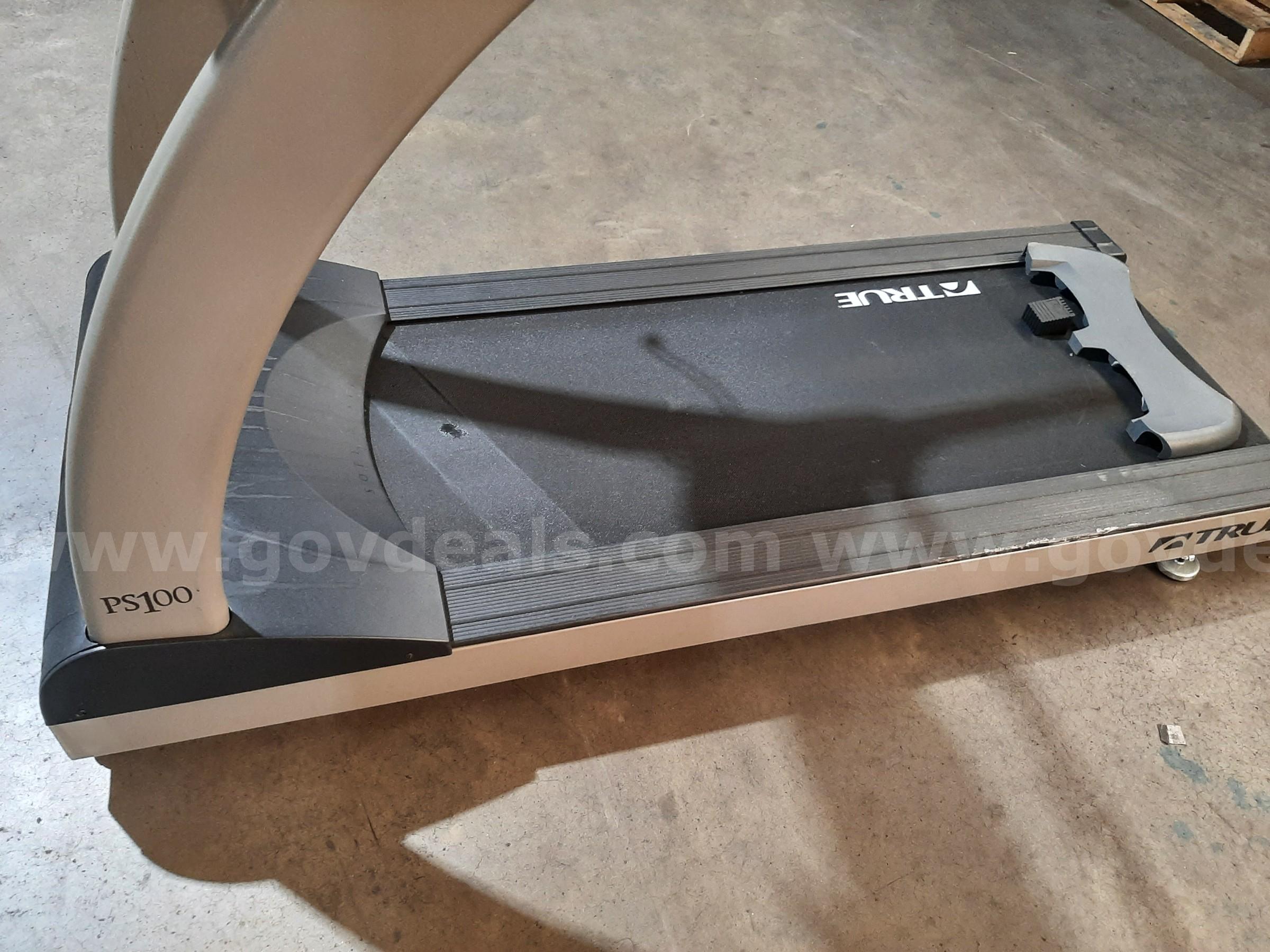 TREADMILL TRUE  Government Surplus Auction - Photo #3