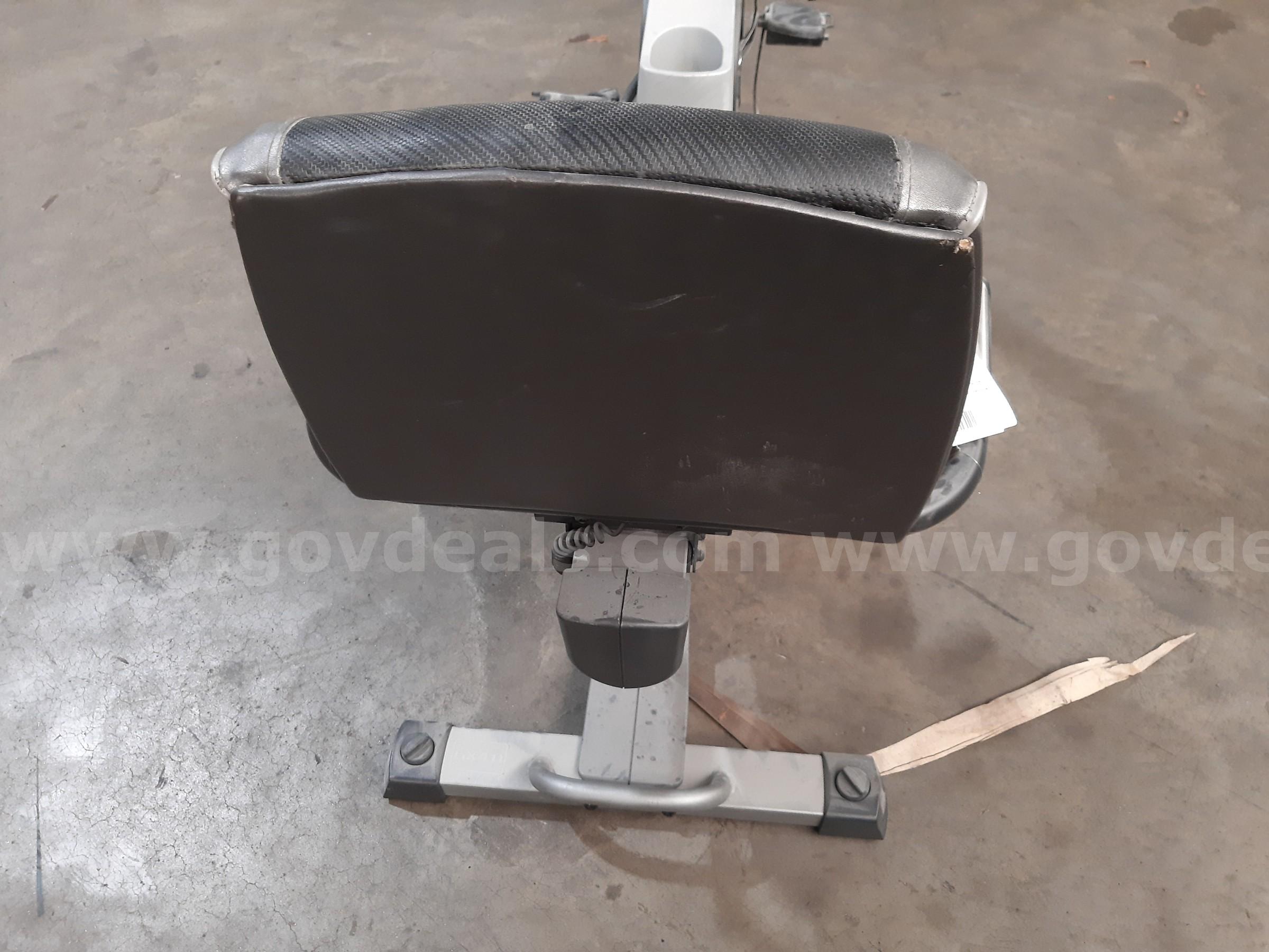 RECUMBANT BIKE NORDICTRACK  Government Surplus Auction - Photo #2